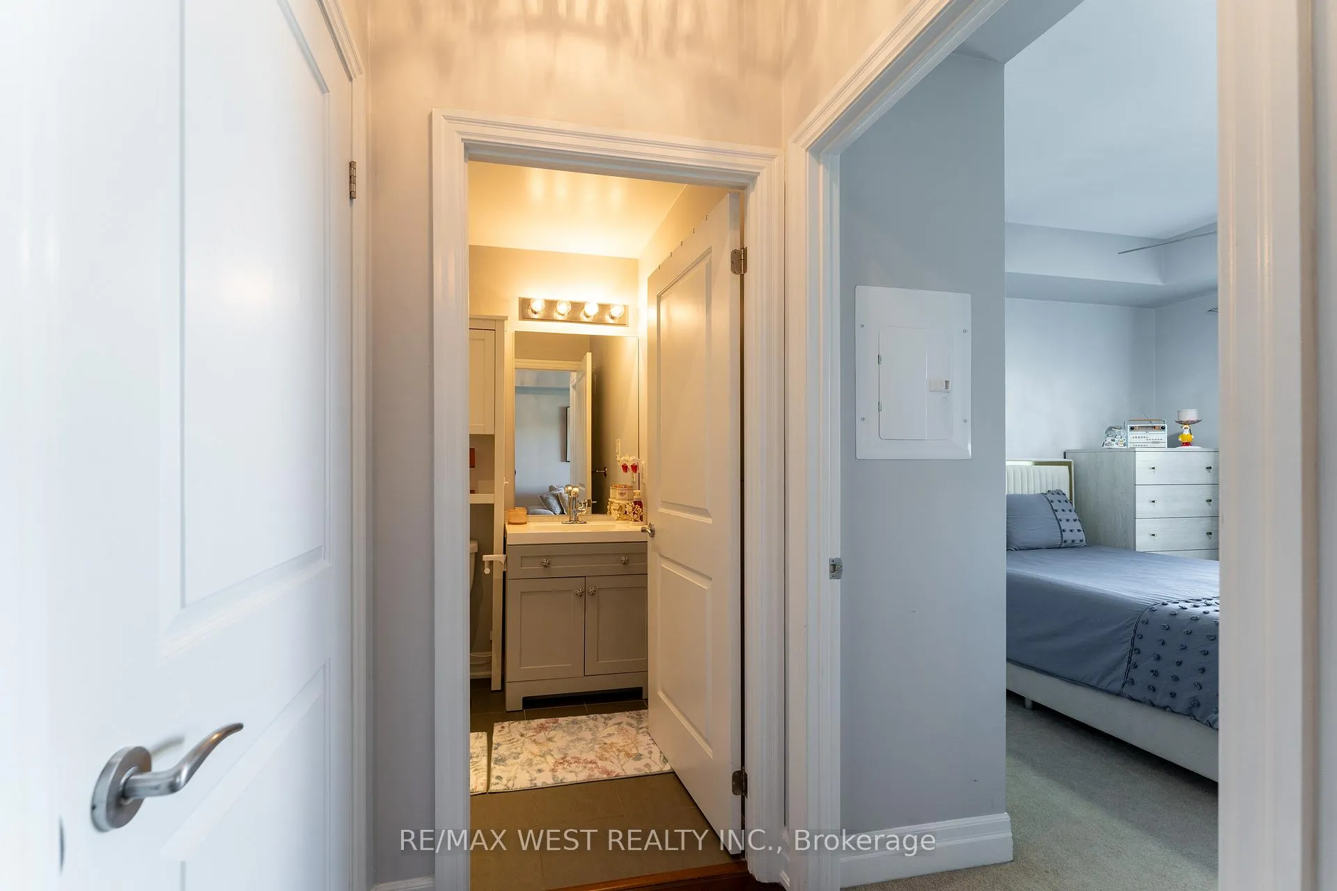 Photo 9 of Unit 230, 111 Civic Square Gate, Aurora, Bayview Wellington — HOMEH
