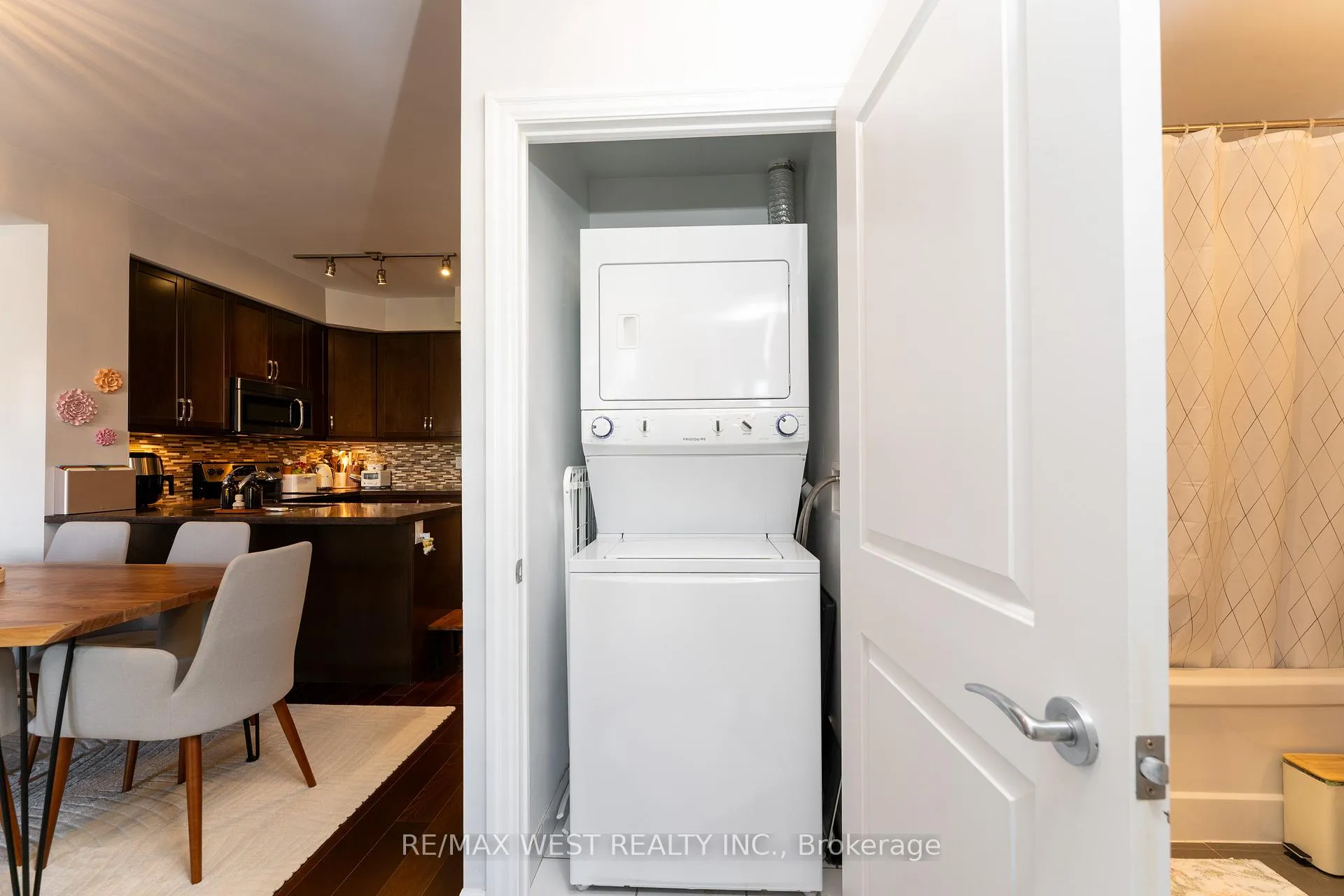 Photo 11 of Unit 230, 111 Civic Square Gate, Aurora, Bayview Wellington — HOMEH