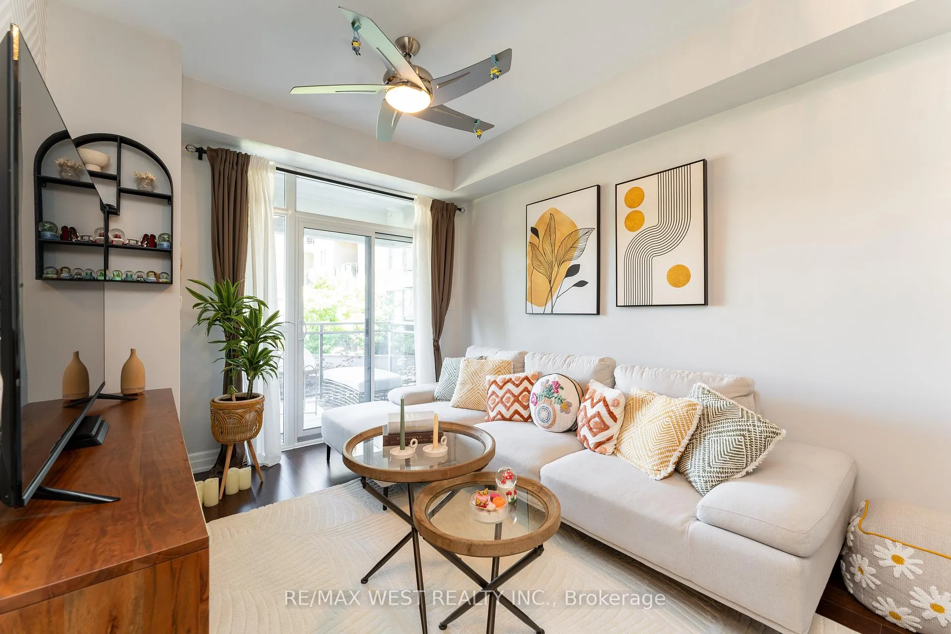 Photo 14 of Unit 230, 111 Civic Square Gate, Aurora, Bayview Wellington — HOMEH