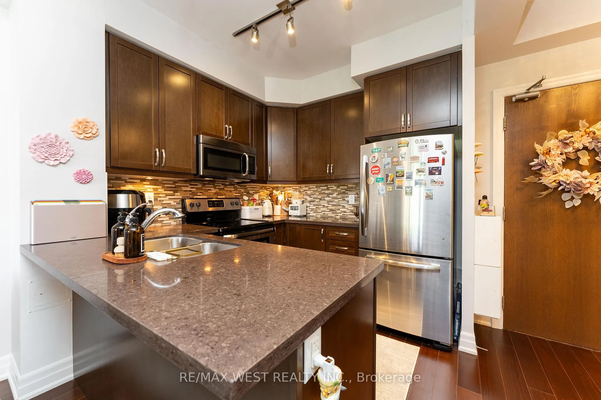 Photo 16 of Unit 230, 111 Civic Square Gate, Aurora, Bayview Wellington — HOMEH