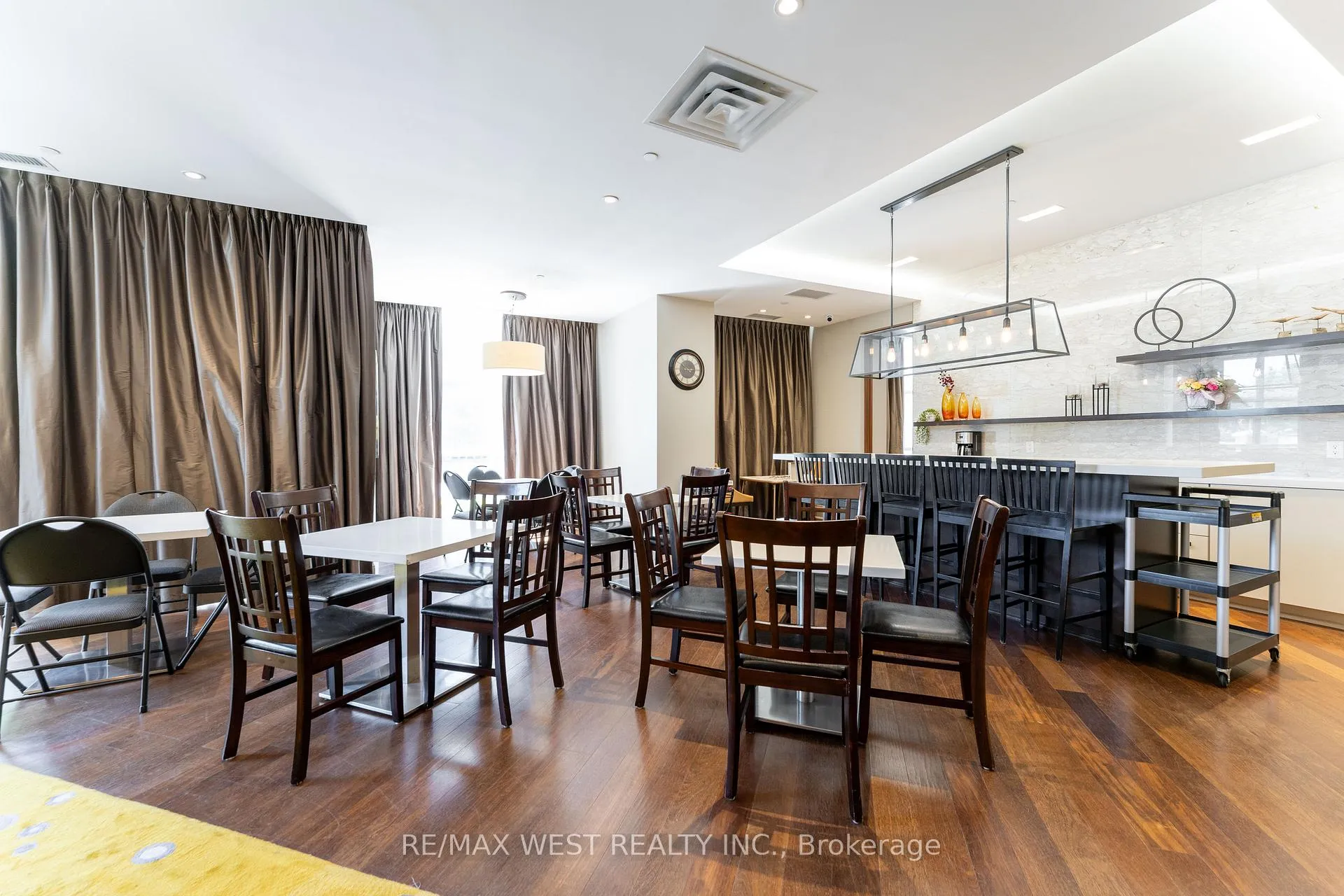 Photo 25 of Unit 230, 111 Civic Square Gate, Aurora, Bayview Wellington — HOMEH