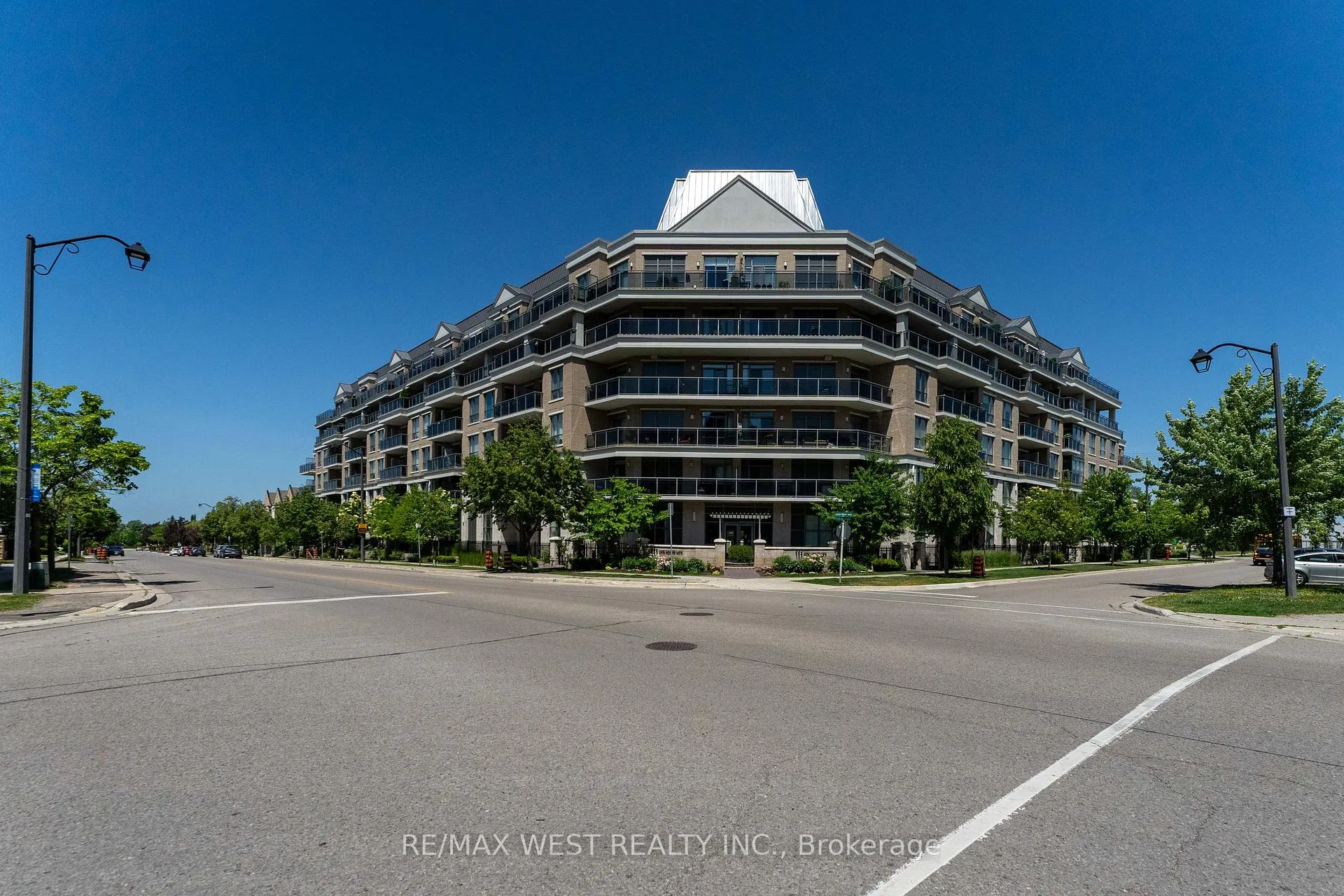 Photo 42 of Unit 230, 111 Civic Square Gate, Aurora, Bayview Wellington — HOMEH