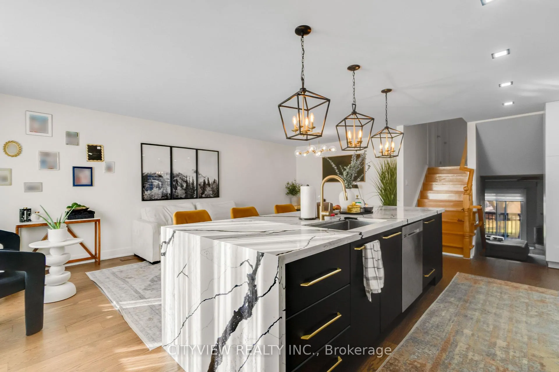 Photo 12 of 64 Foxacre Row, Brampton, Madoc — HOMEH