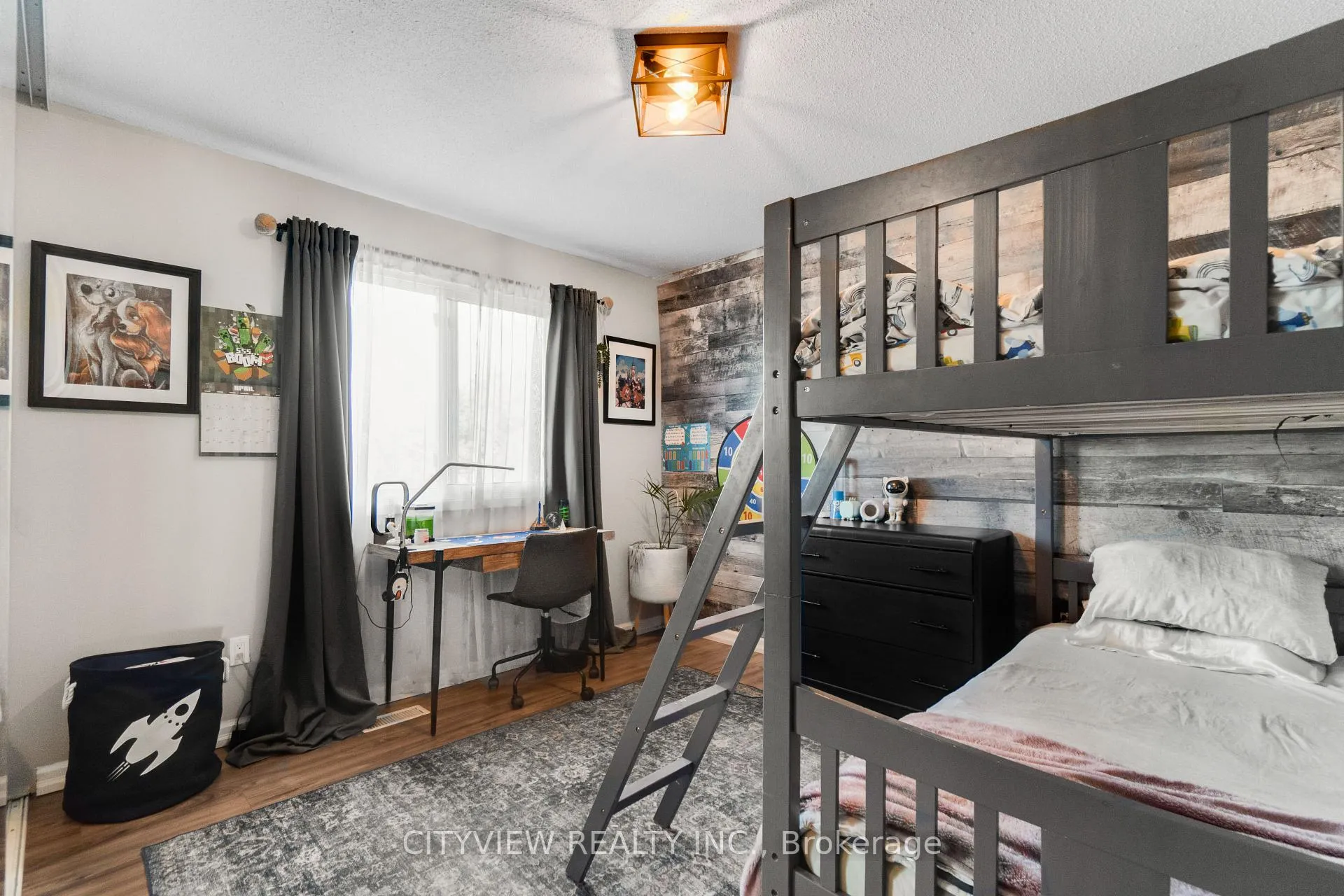Photo 23 of 64 Foxacre Row, Brampton, Madoc — HOMEH