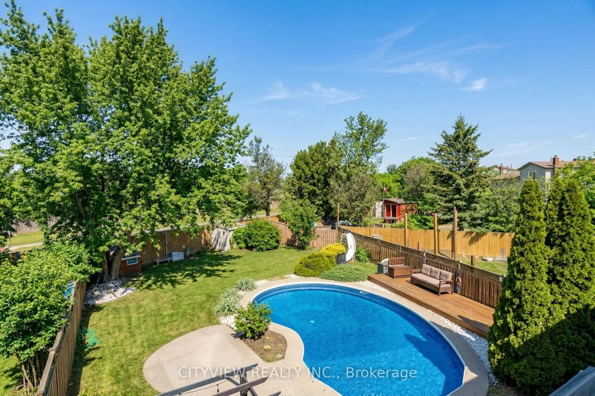 Photo 38 of 64 Foxacre Row, Brampton, Madoc — HOMEH
