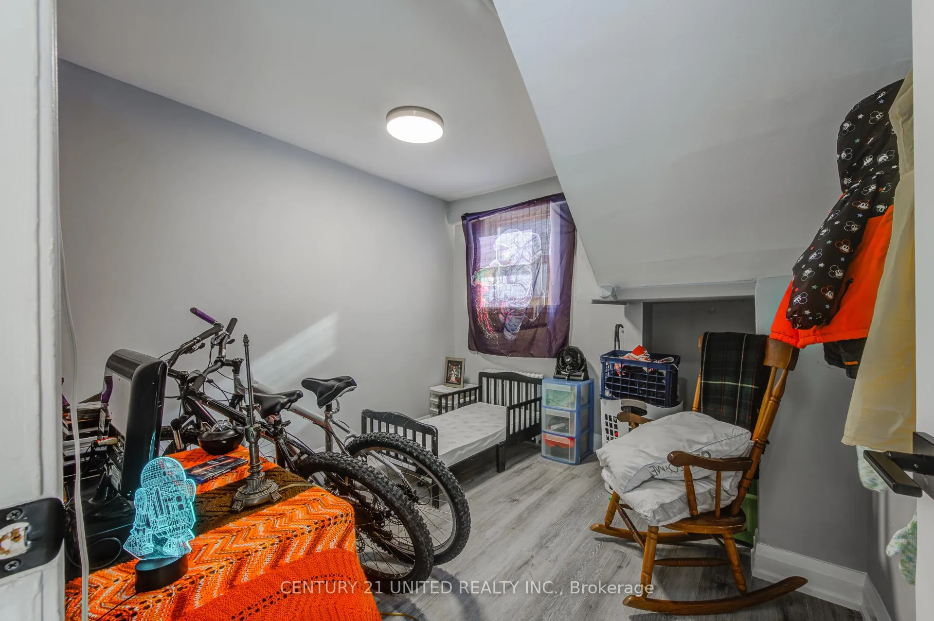 Photo 9 of Unit Unit 2, 99 Haig Street, St. Catharines, E. Chester — HOMEH