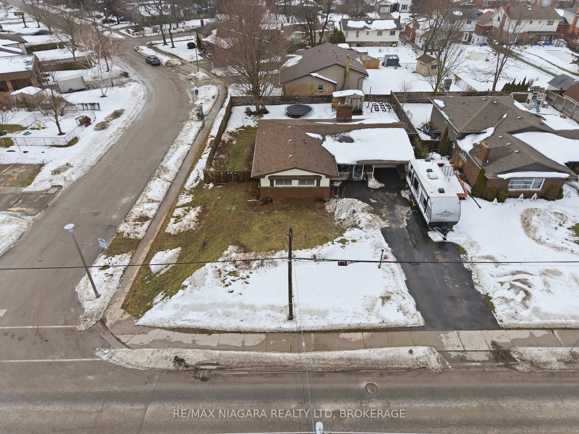 Photo 23 of 1350 Haist Street, Pelham, Fonthill — HOMEH
