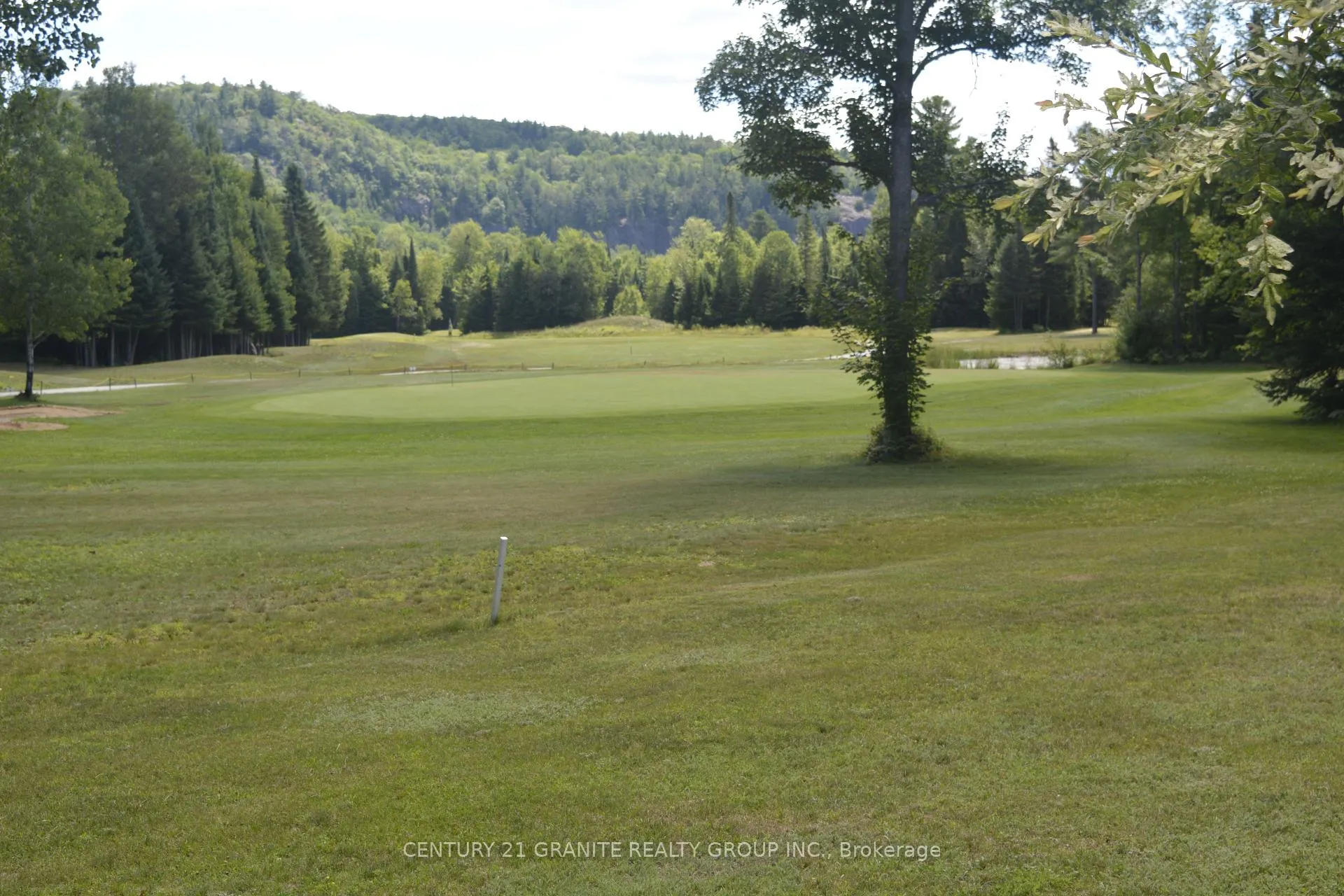 Photo 3 of 52 Nicklaus Drive, Bancroft, Bancroft Ward — HOMEH