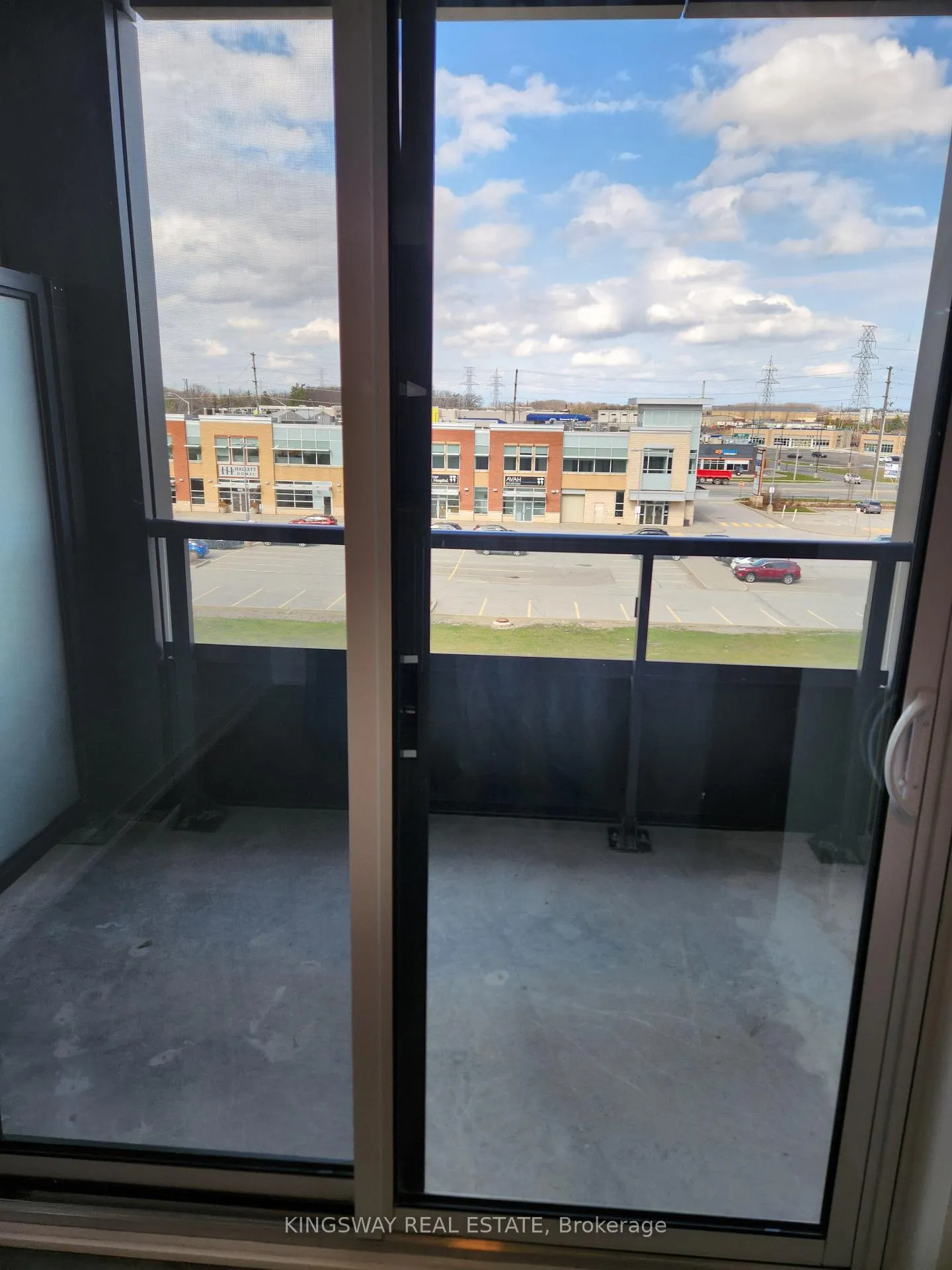 Photo 6 of Unit 425, 4878 Powers Common, Burlington, Alton — HOMEH