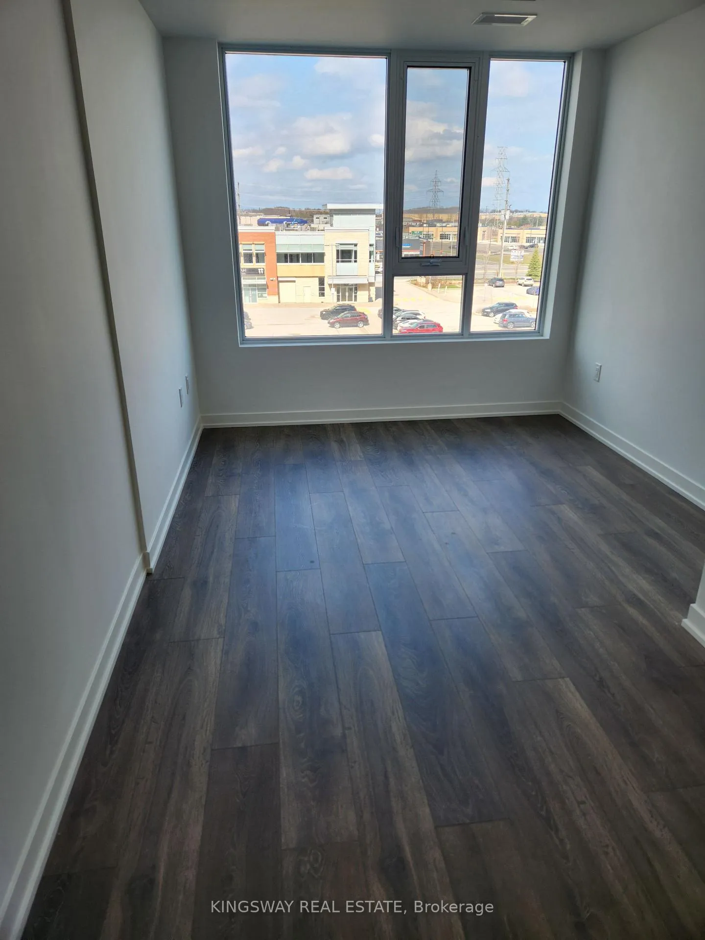 Photo 8 of Unit 425, 4878 Powers Common, Burlington, Alton — HOMEH