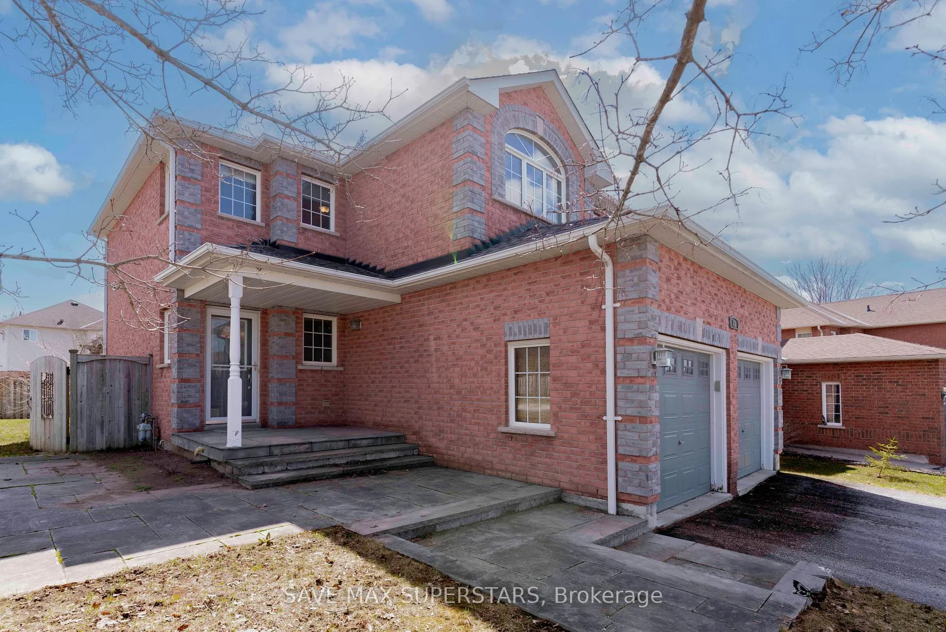 Photo 4 of 63 Gore Drive, Barrie, Ardagh — HOMEH