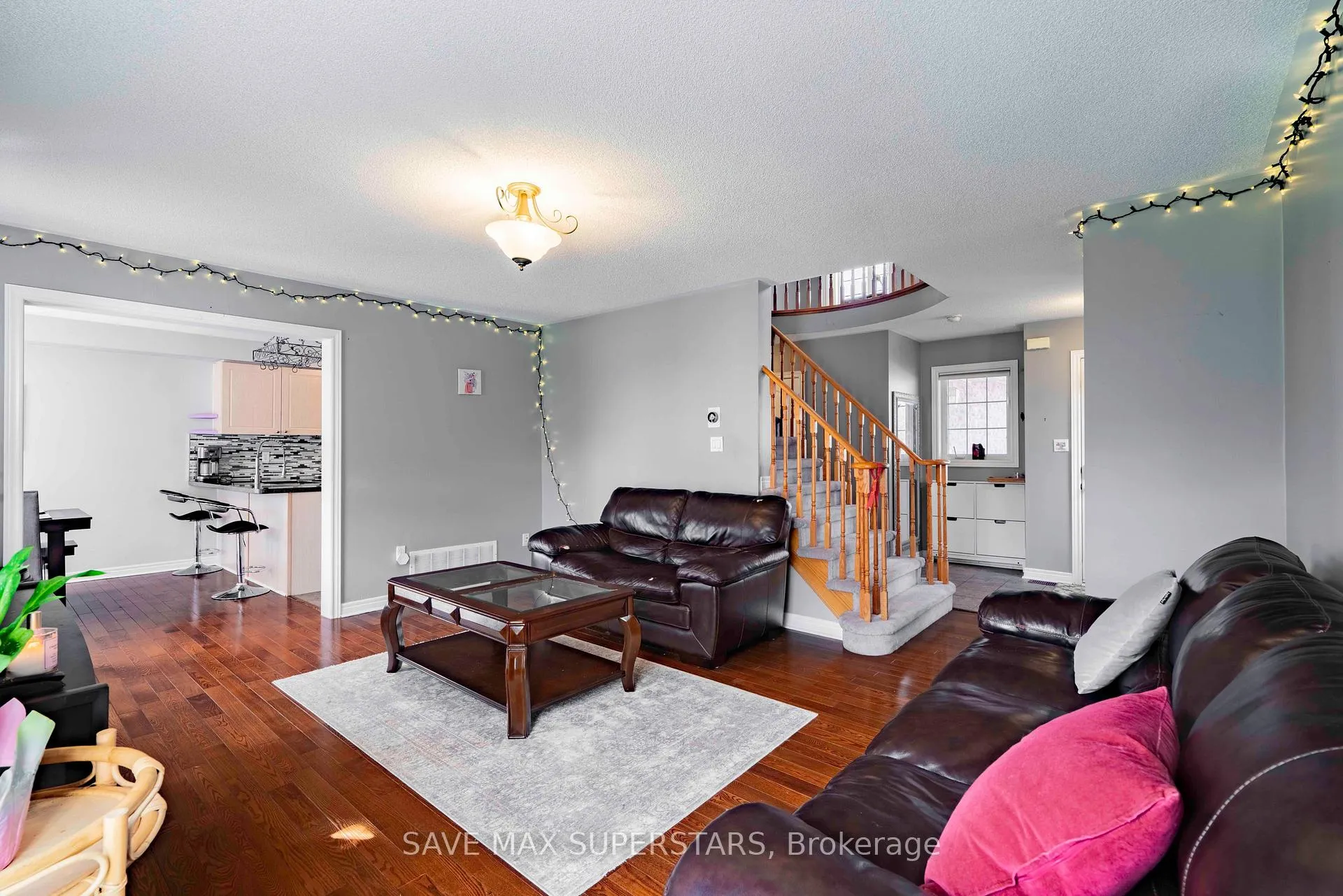 Photo 7 of 63 Gore Drive, Barrie, Ardagh — HOMEH