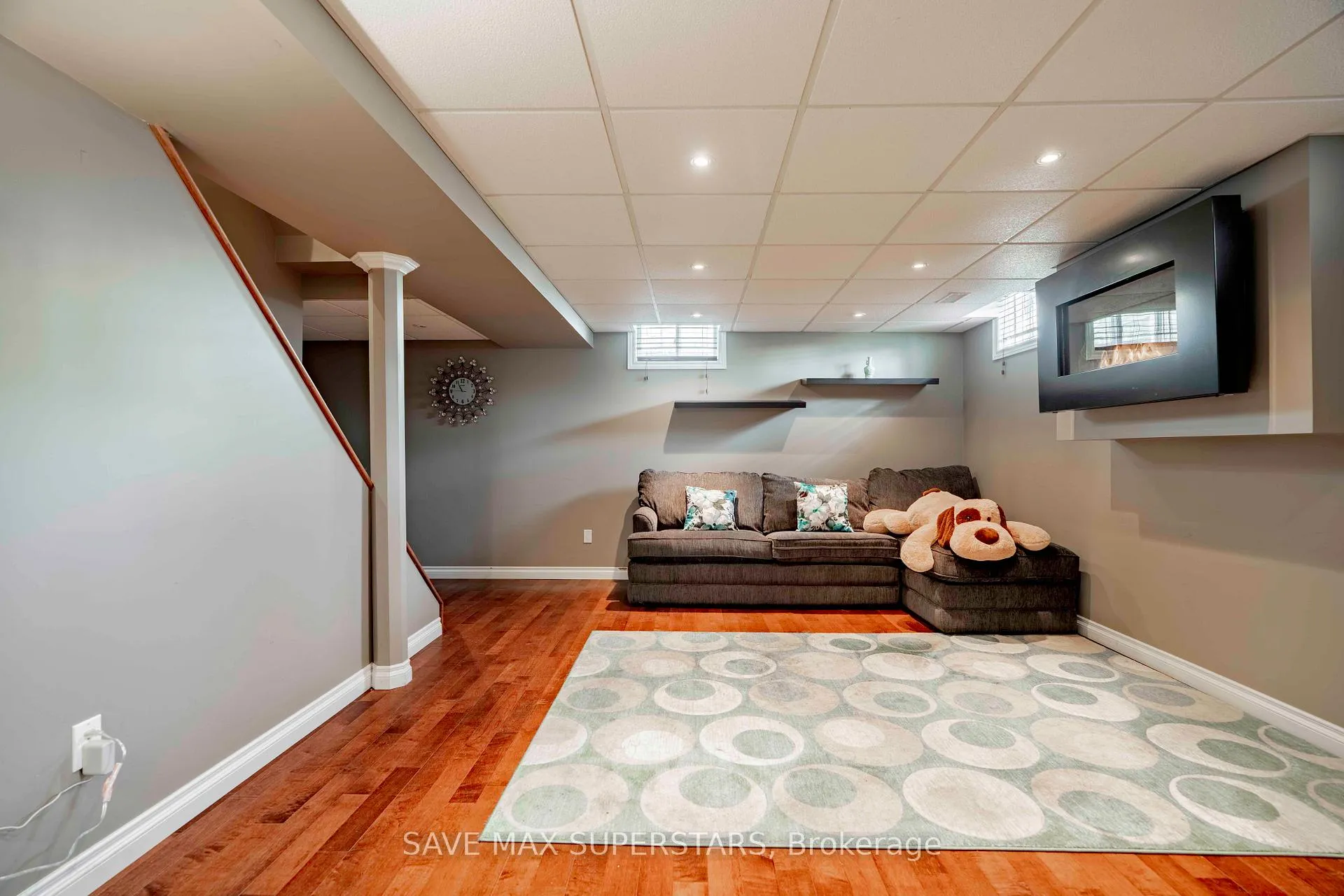 Photo 34 of 63 Gore Drive, Barrie, Ardagh — HOMEH