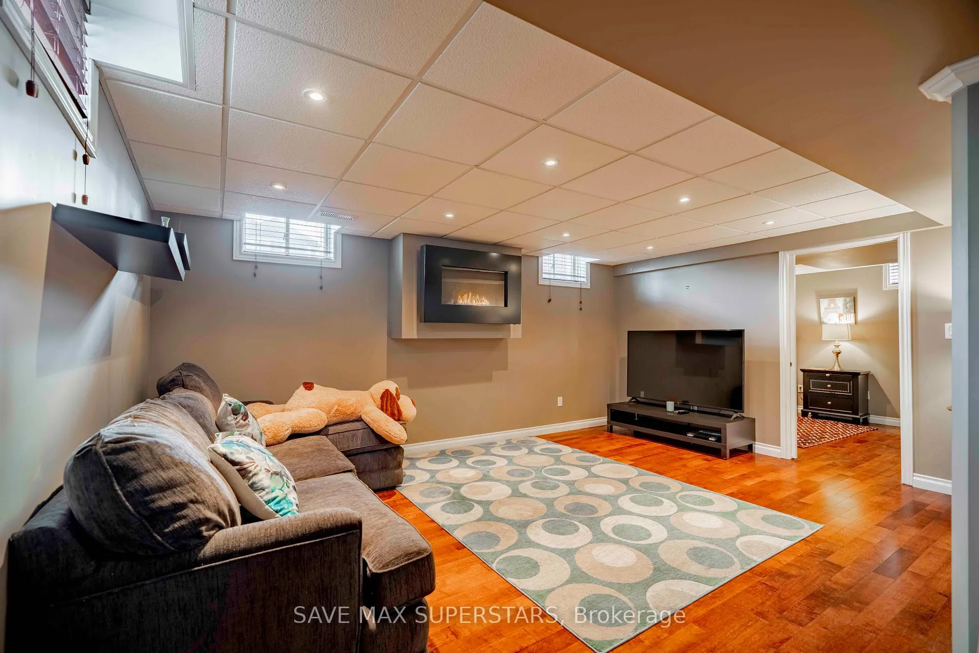 Photo 35 of 63 Gore Drive, Barrie, Ardagh — HOMEH