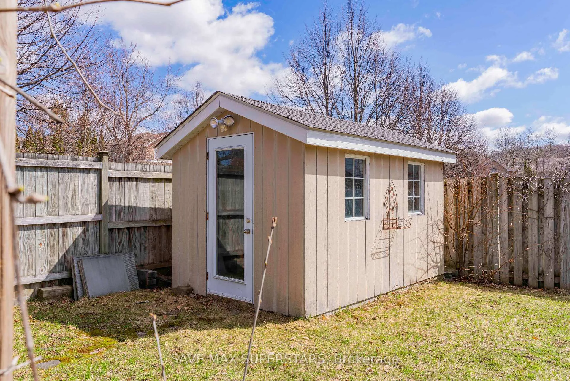 Photo 44 of 63 Gore Drive, Barrie, Ardagh — HOMEH