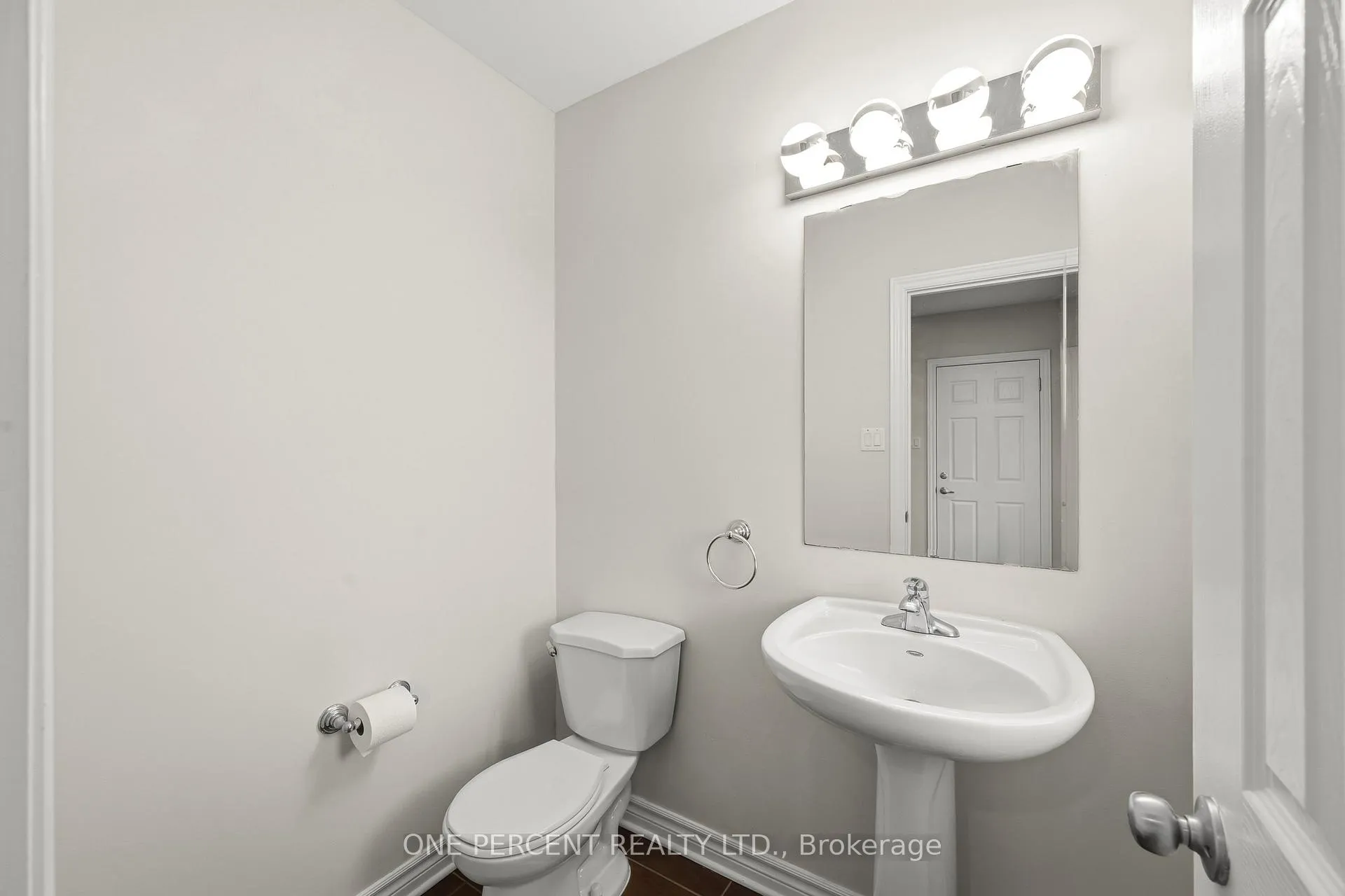 Photo 3 of 620 Clearbrook Drive, Ottawa, Barrhaven - Strandherd — HOMEH
