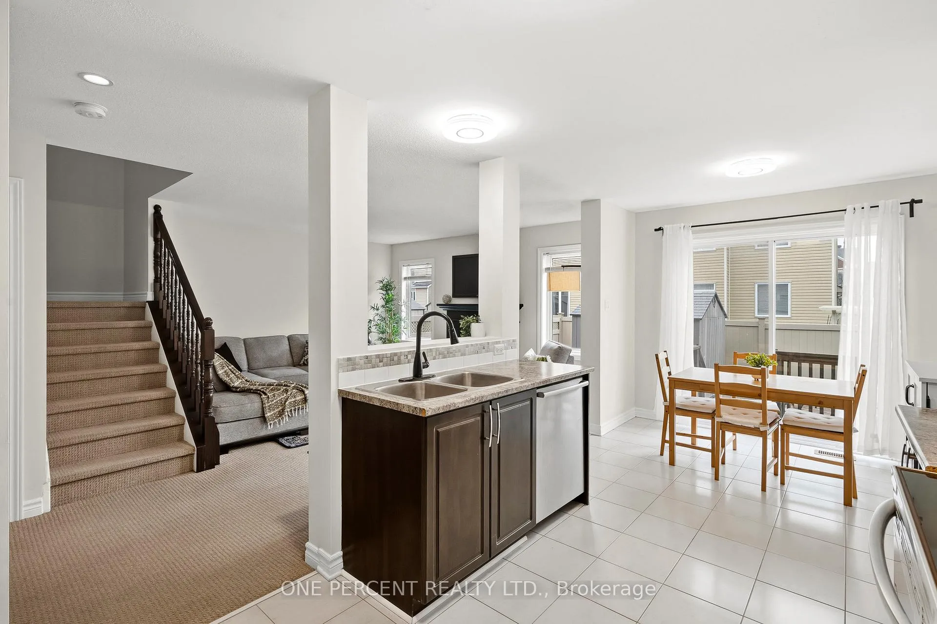 Photo 15 of 620 Clearbrook Drive, Ottawa, Barrhaven - Strandherd — HOMEH