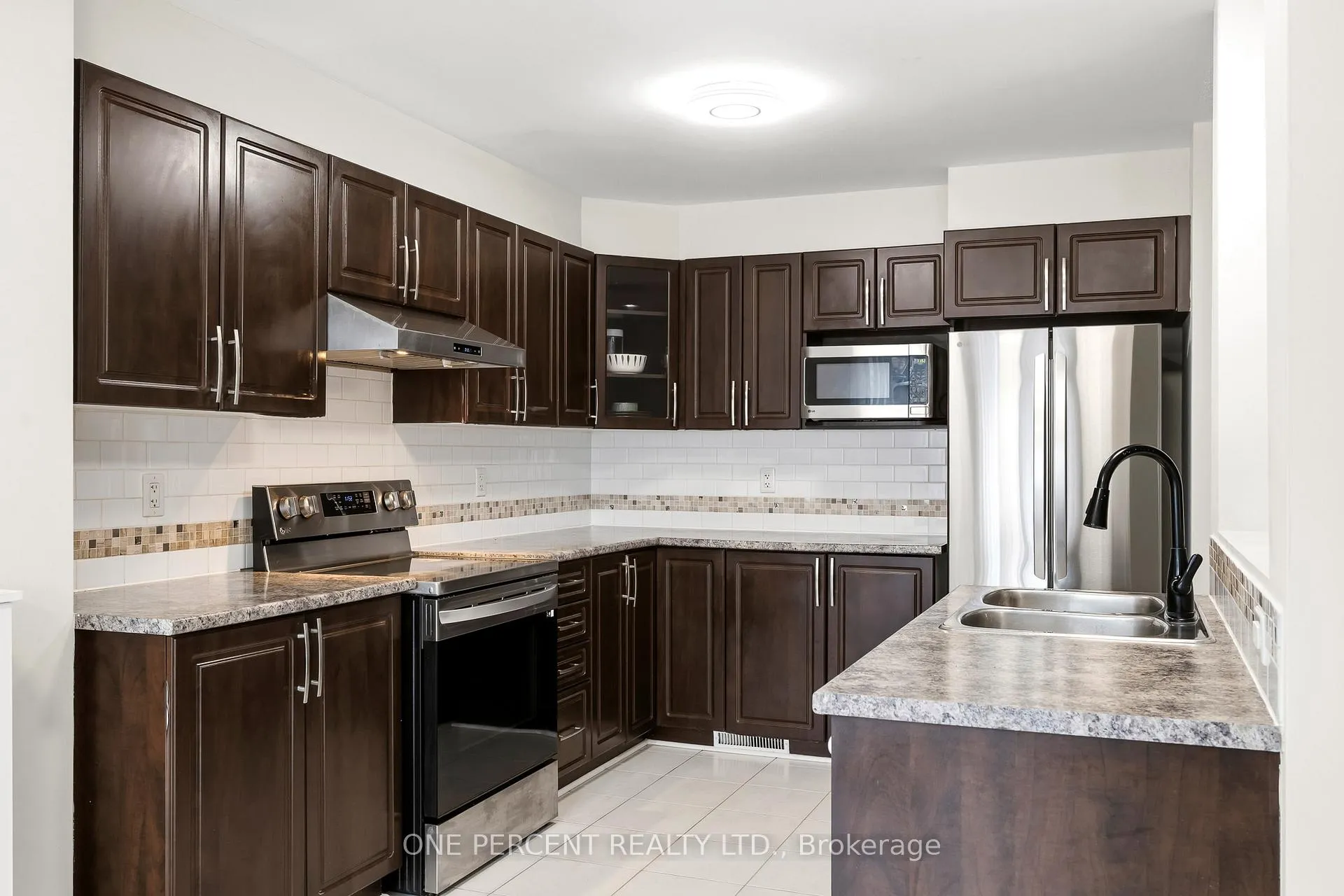 Photo 17 of 620 Clearbrook Drive, Ottawa, Barrhaven - Strandherd — HOMEH