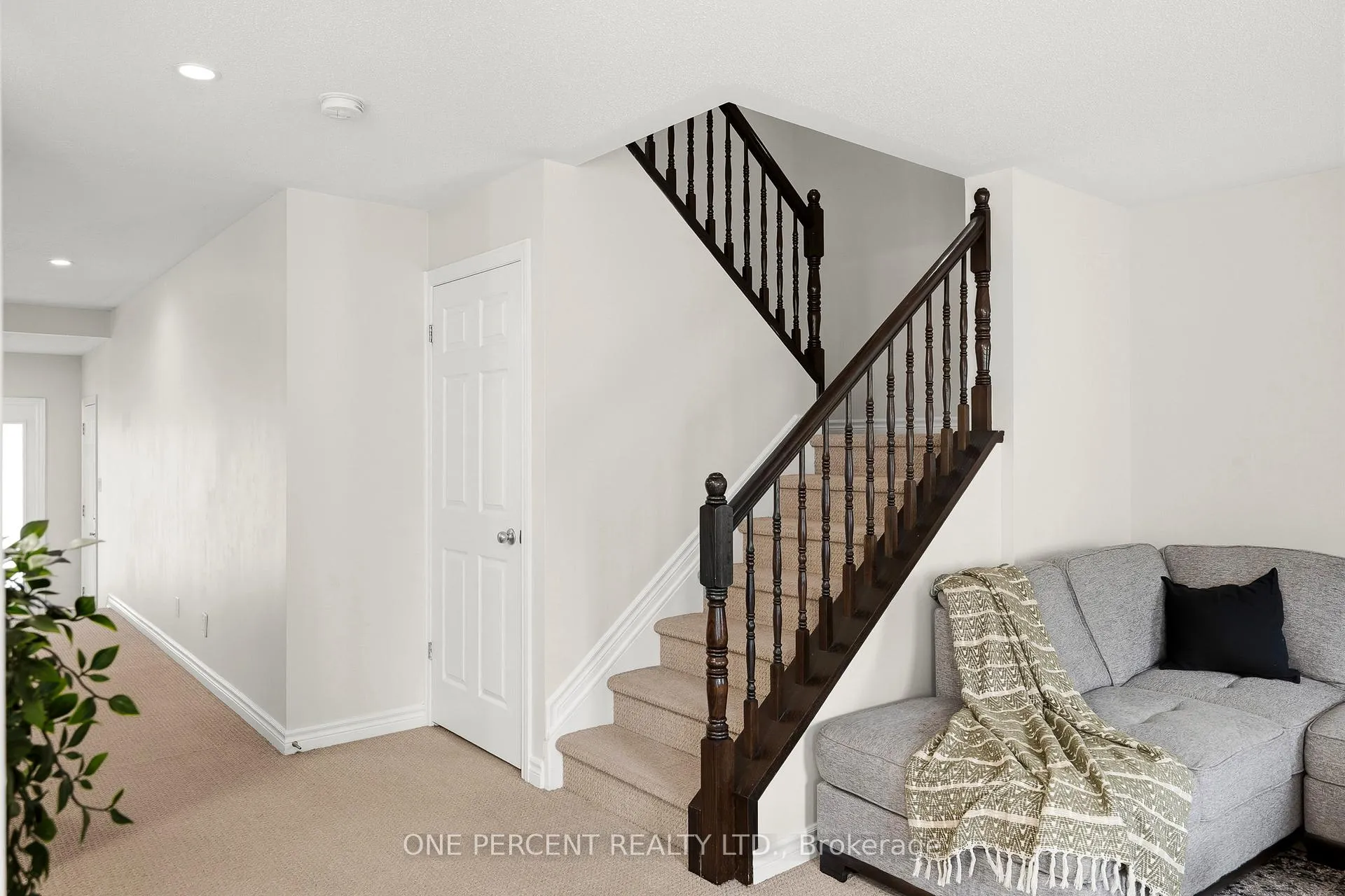 Photo 20 of 620 Clearbrook Drive, Ottawa, Barrhaven - Strandherd — HOMEH