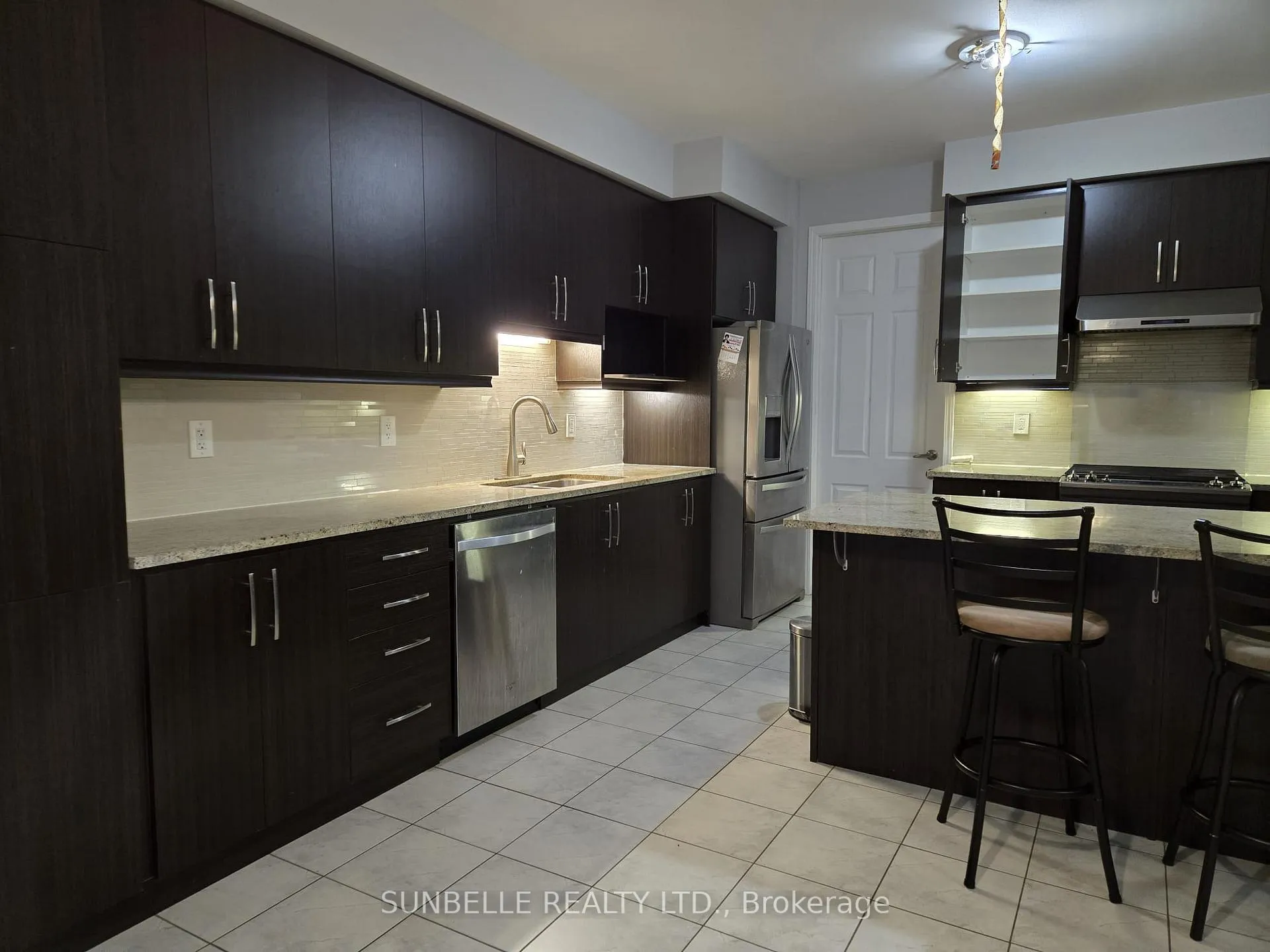 Photo 263 of Unit upper levels, 12 Polstar Road, Brampton, Northwest Brampton — HOMEH