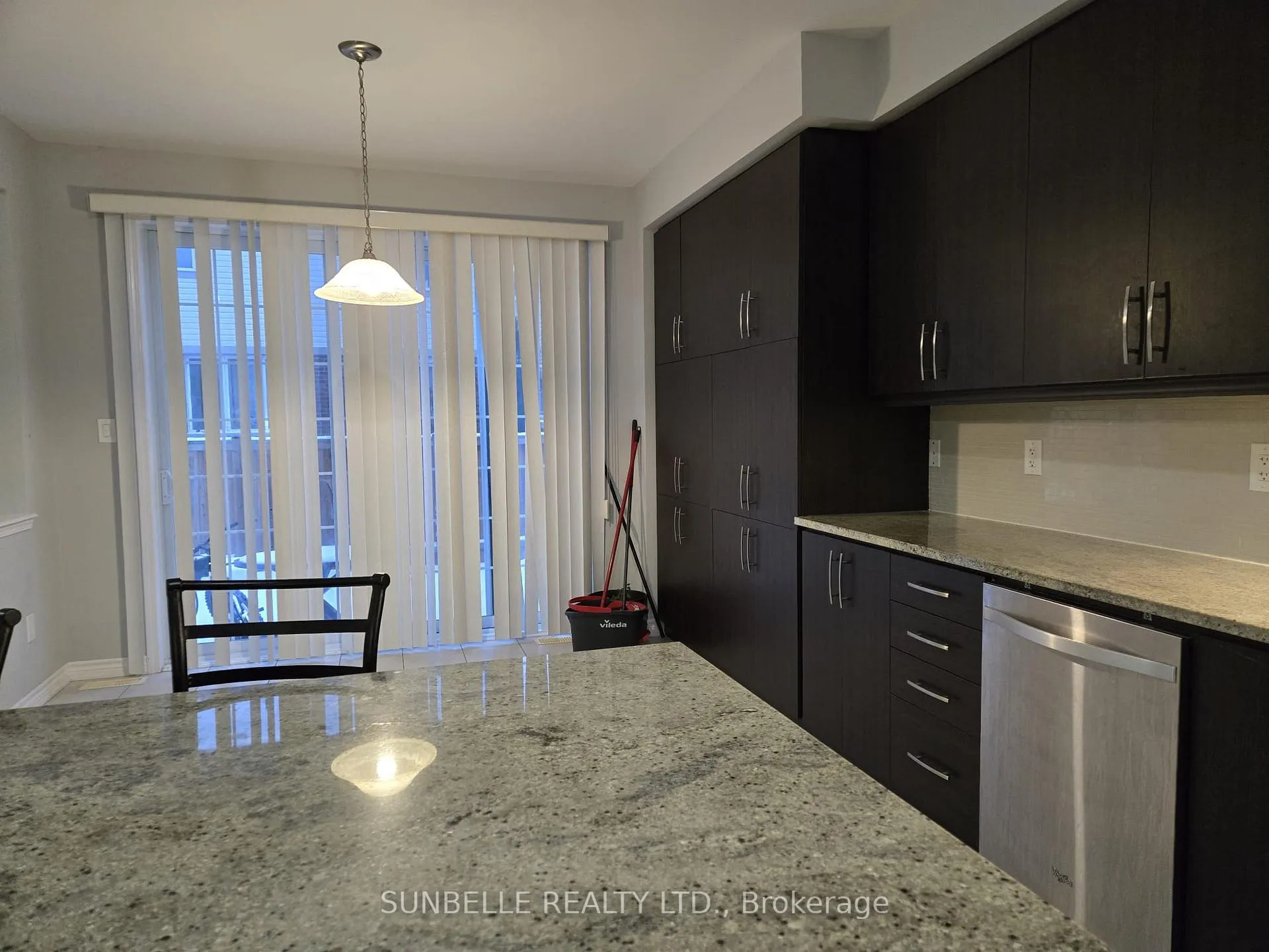 Photo 354 of Unit upper levels, 12 Polstar Road, Brampton, Northwest Brampton — HOMEH