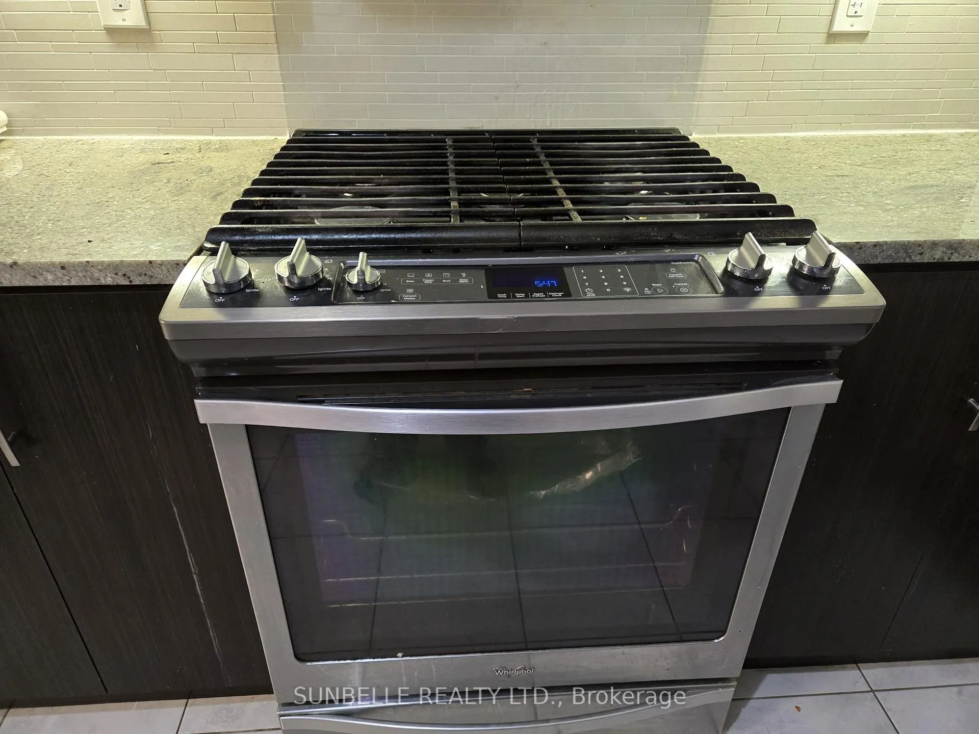 Photo 418 of Unit upper levels, 12 Polstar Road, Brampton, Northwest Brampton — HOMEH