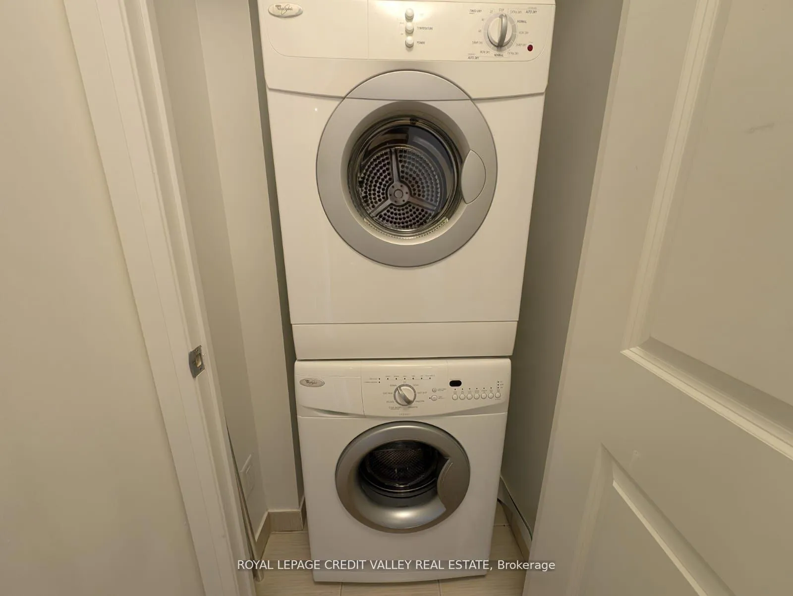 Photo 7 of Unit 409, 75 North Park Road, Vaughan, Beverley Glen — HOMEH