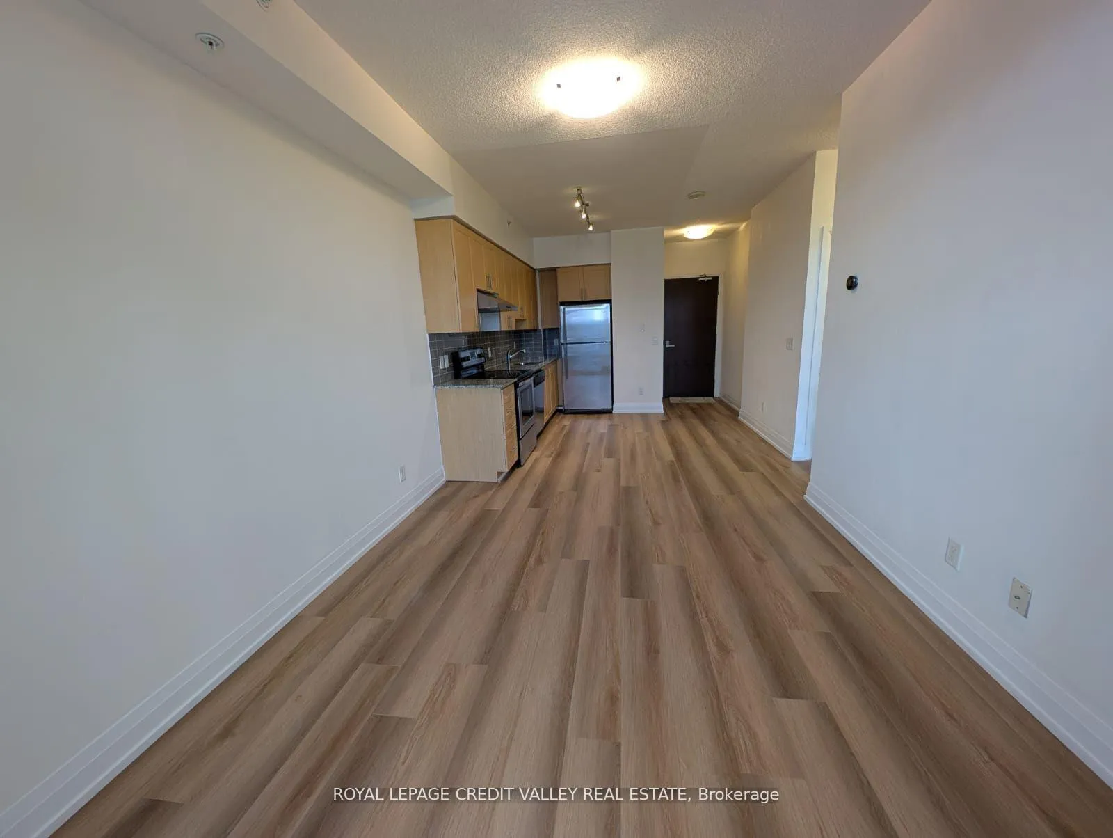 Photo 11 of Unit 409, 75 North Park Road, Vaughan, Beverley Glen — HOMEH