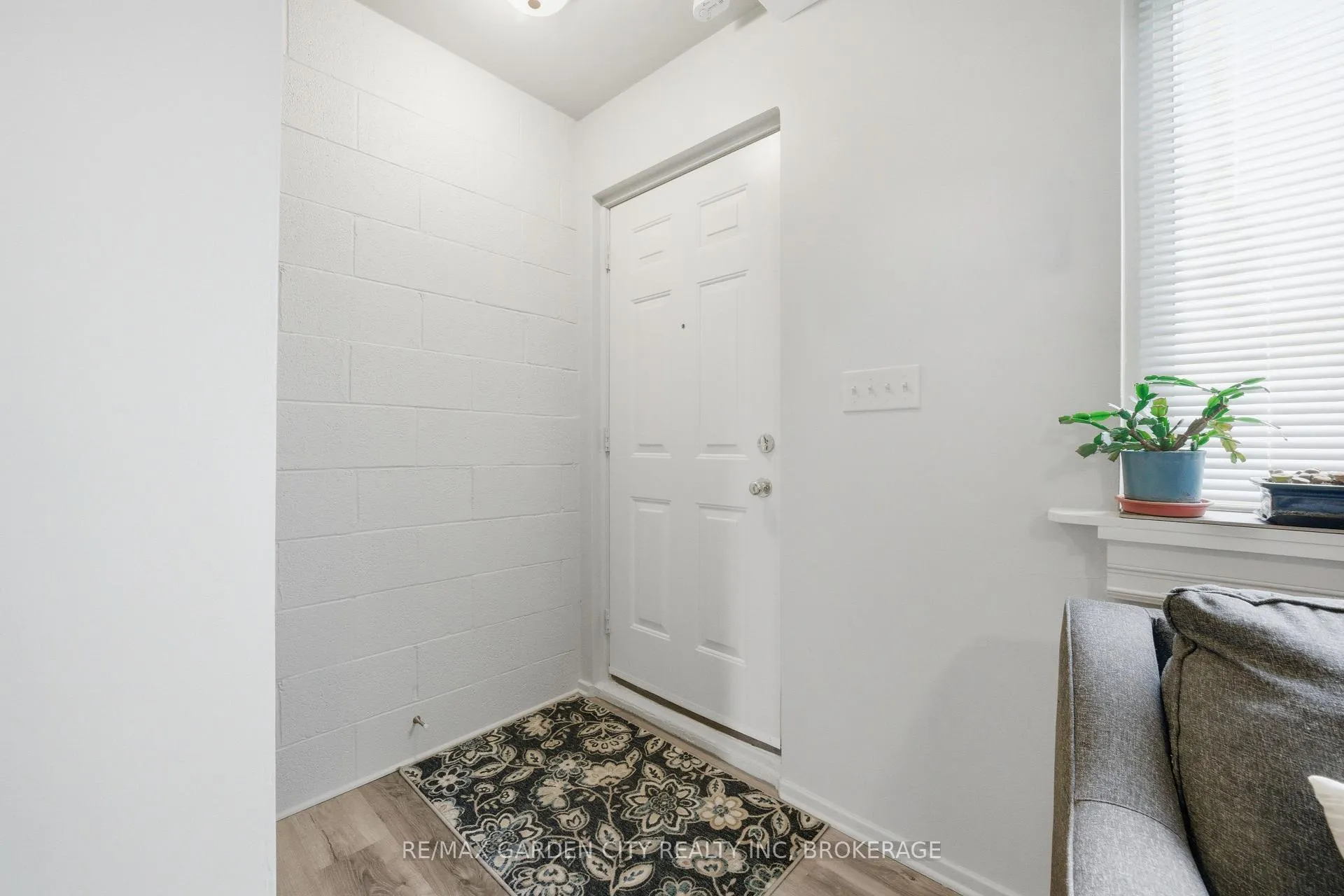 Photo 14 of 2-8 Riverview Boulevard, St. Catharines, Glendale/Glenridge — HOMEH