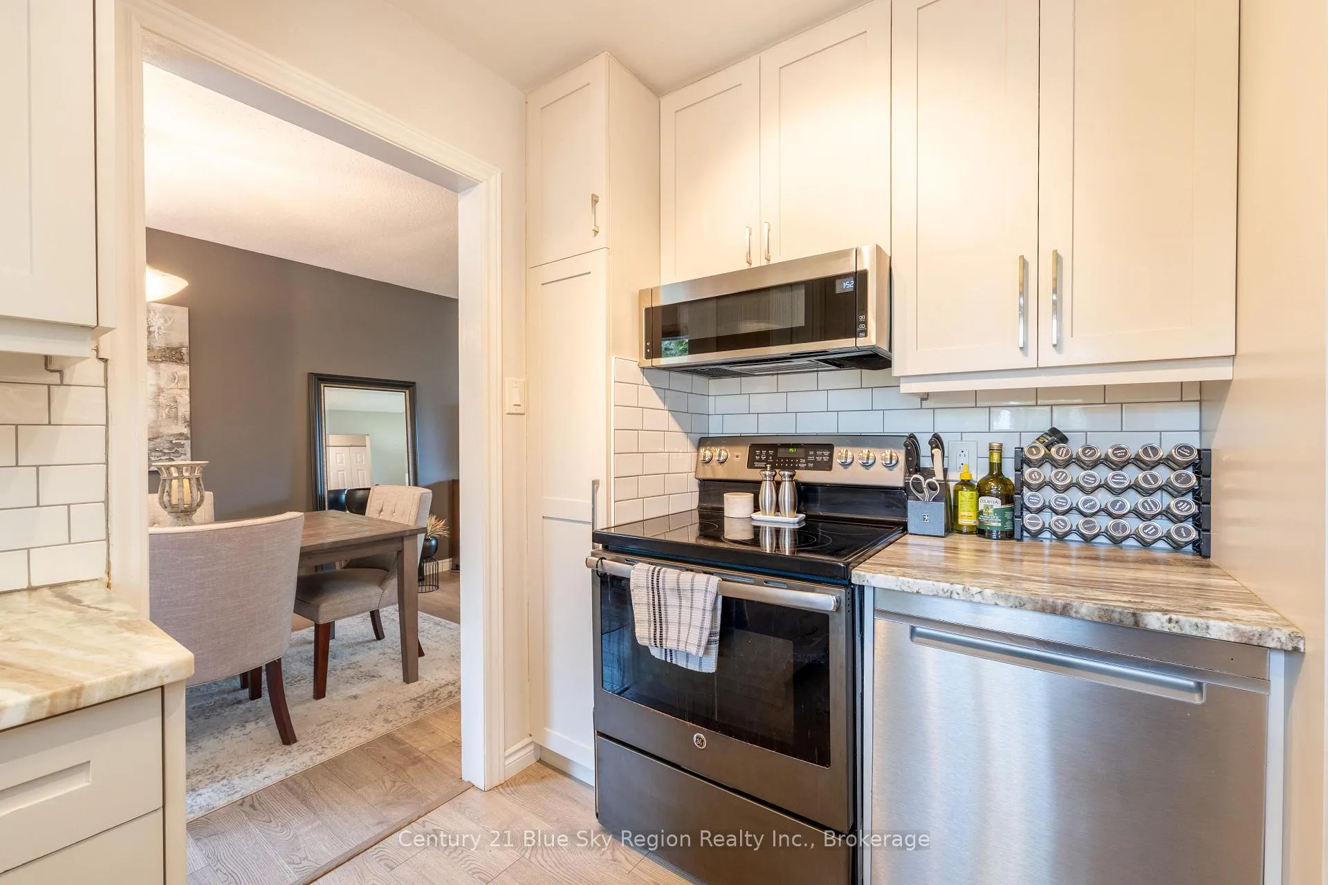 Photo 9 of 138 Macbeth Crescent, North Bay, Widdifield — HOMEH