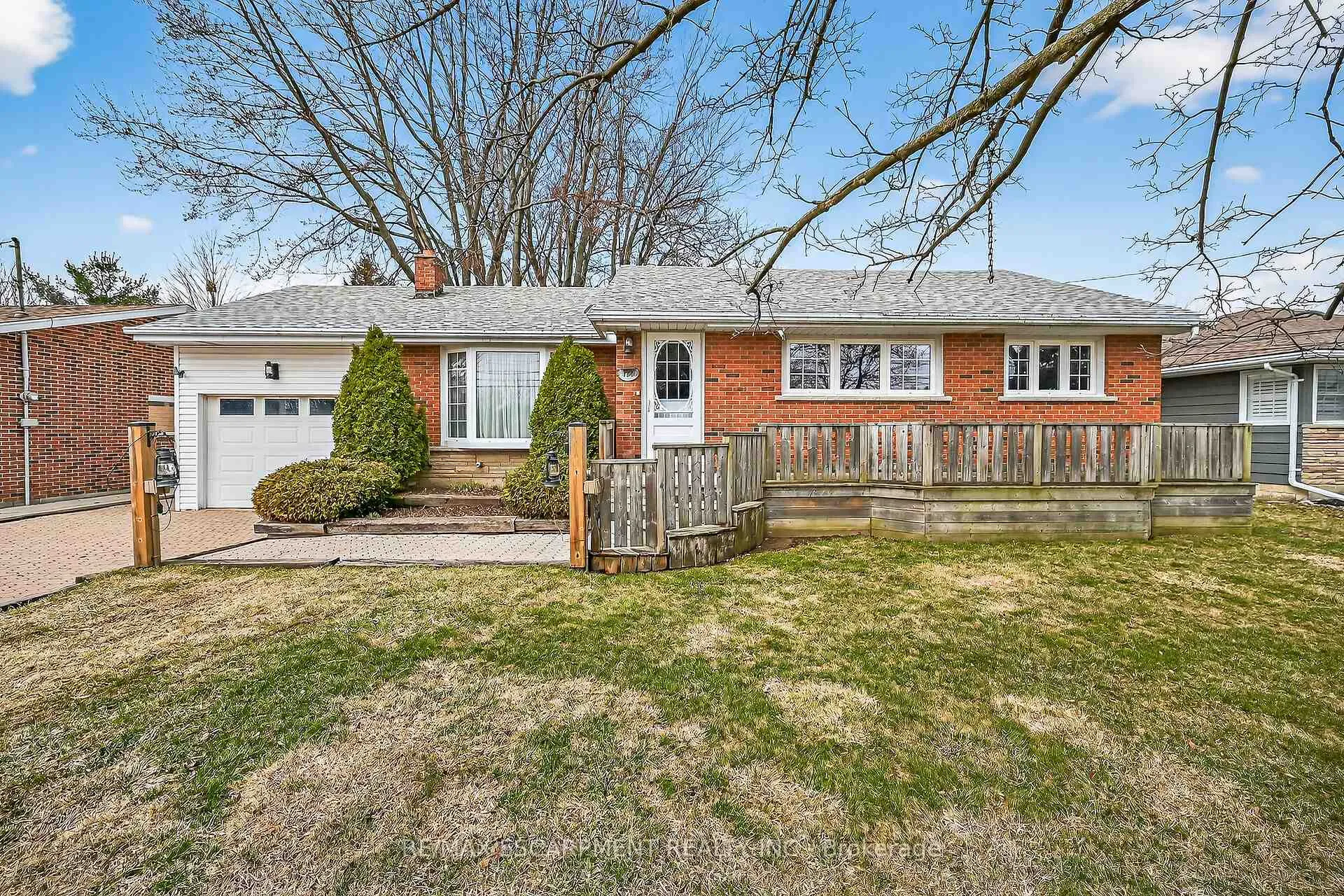 Photo 2 of 156 Chesley Street, Hamilton, Gourley — HOMEH
