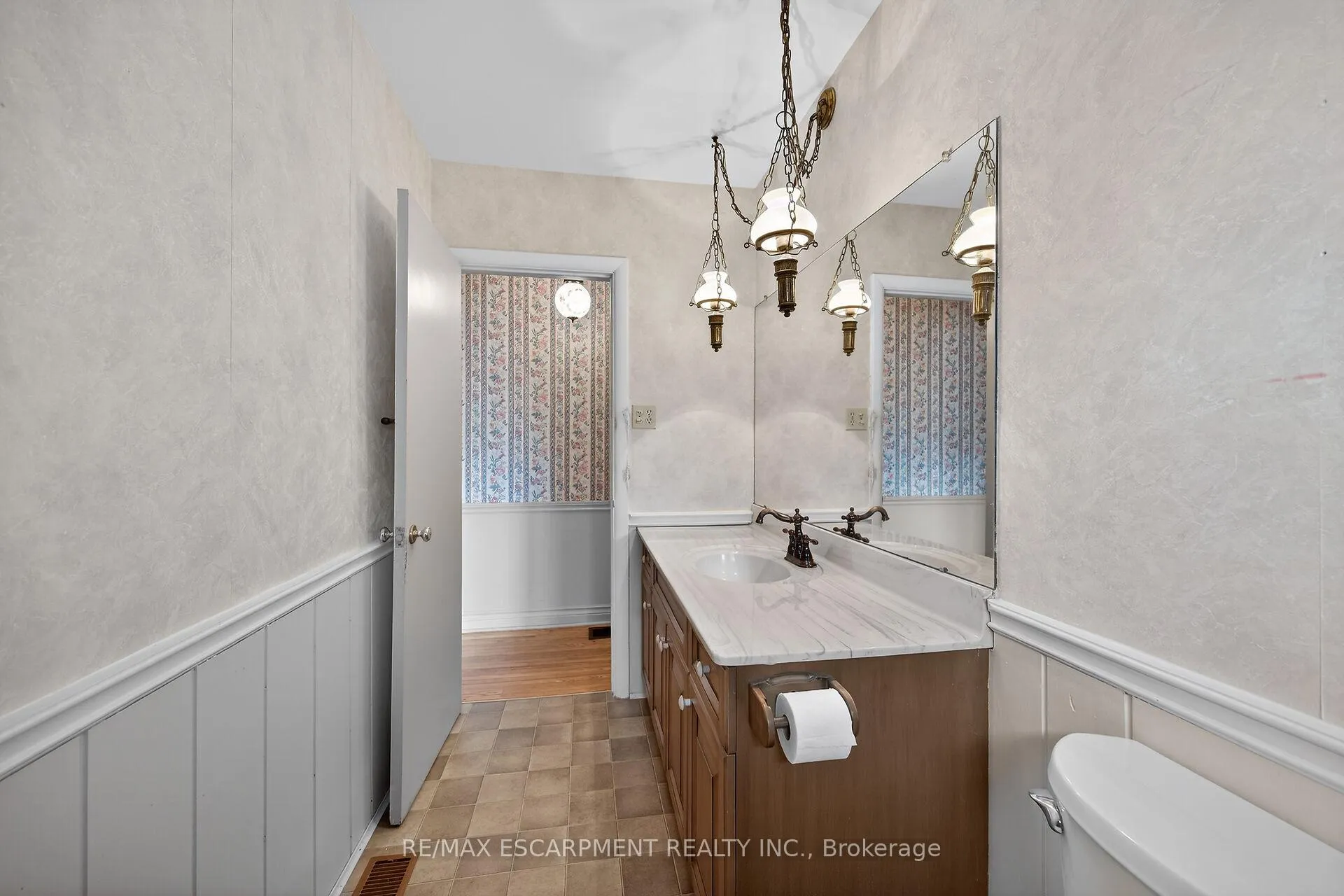 Photo 17 of 156 Chesley Street, Hamilton, Gourley — HOMEH