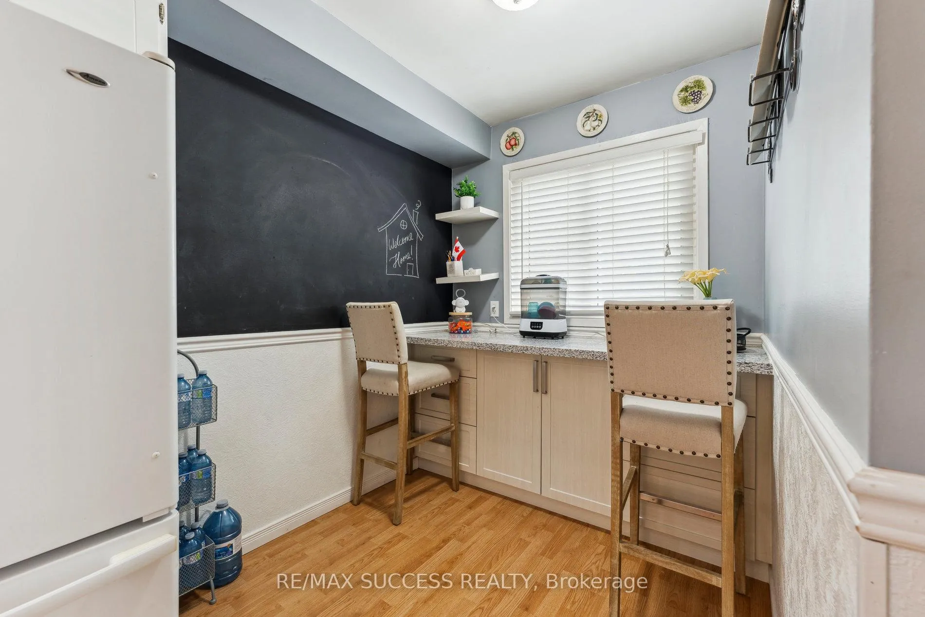 Photo 10 of 82 Lynden Circle, Halton Hills, Georgetown — HOMEH