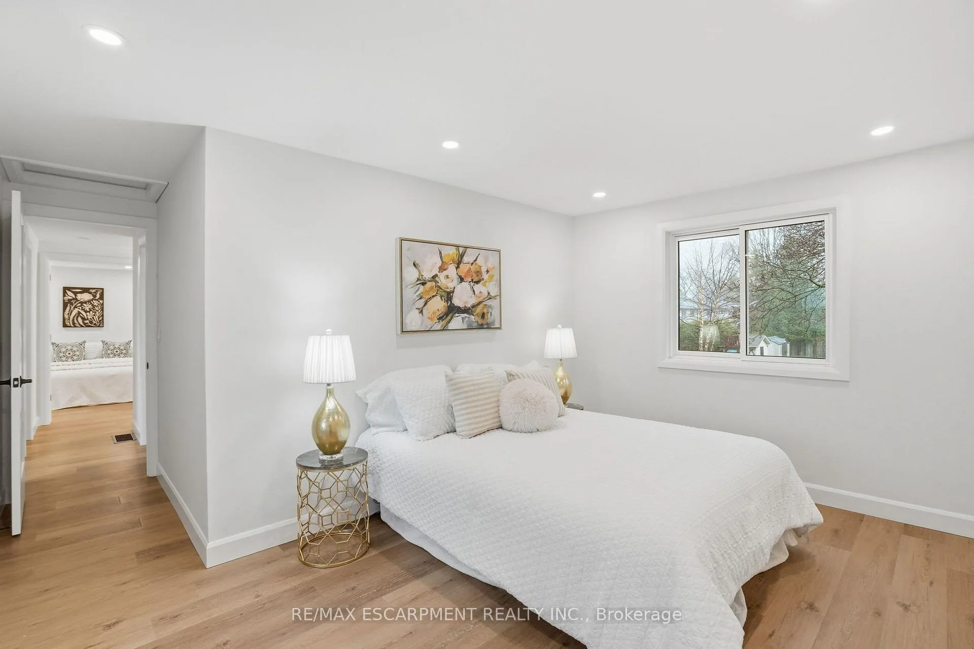 Photo 25 of 8 Chudleigh Street, Hamilton, Waterdown — HOMEH
