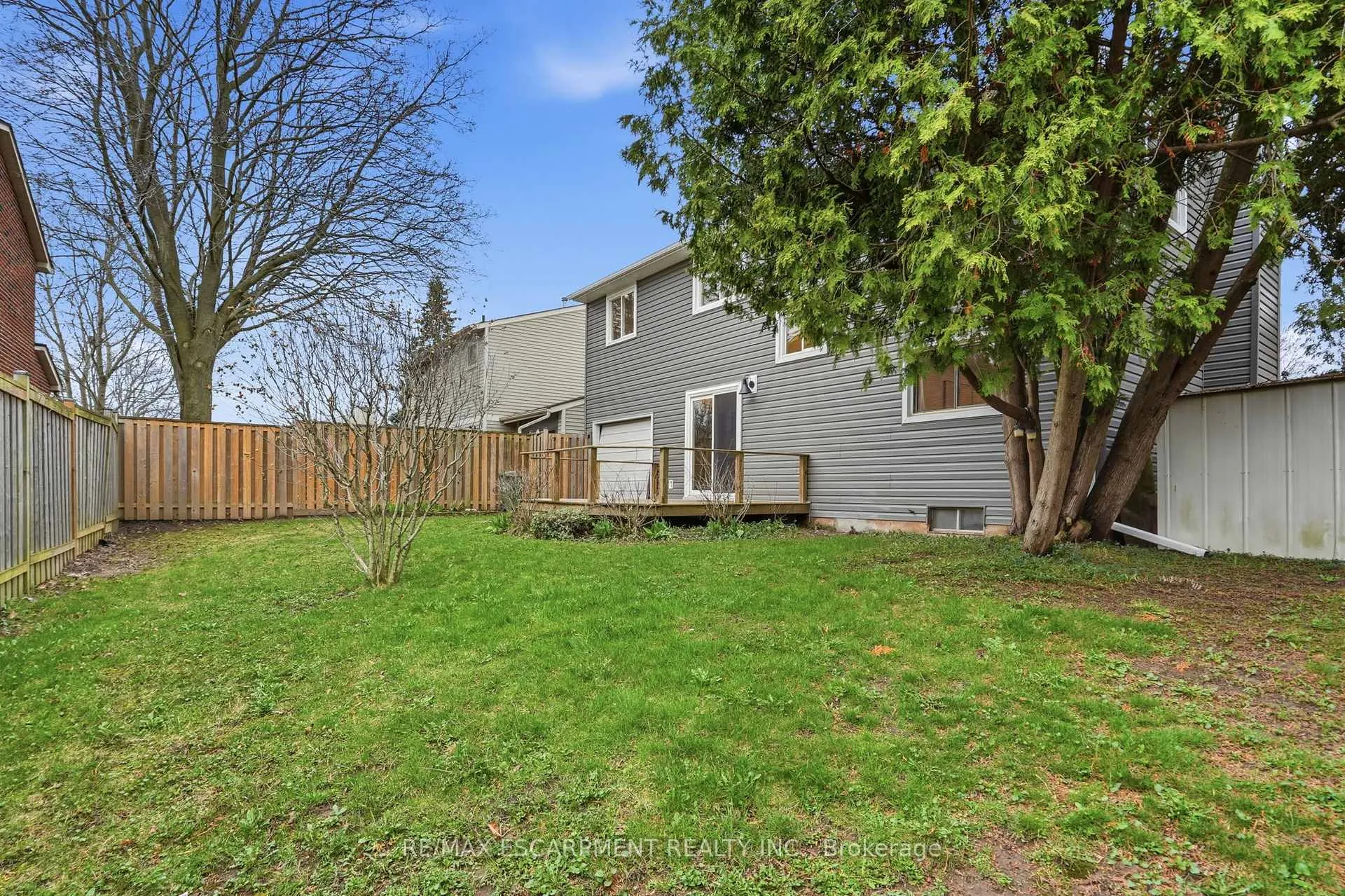 Photo 38 of 8 Chudleigh Street, Hamilton, Waterdown — HOMEH