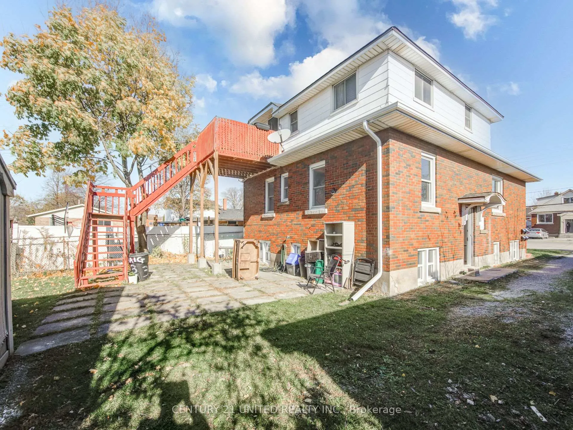 Photo 3 of Unit 4, 99 Haig Street, St. Catharines, Haig — HOMEH