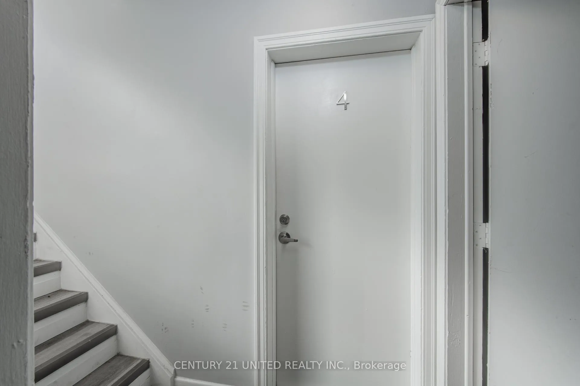Photo 5 of Unit 4, 99 Haig Street, St. Catharines, Haig — HOMEH