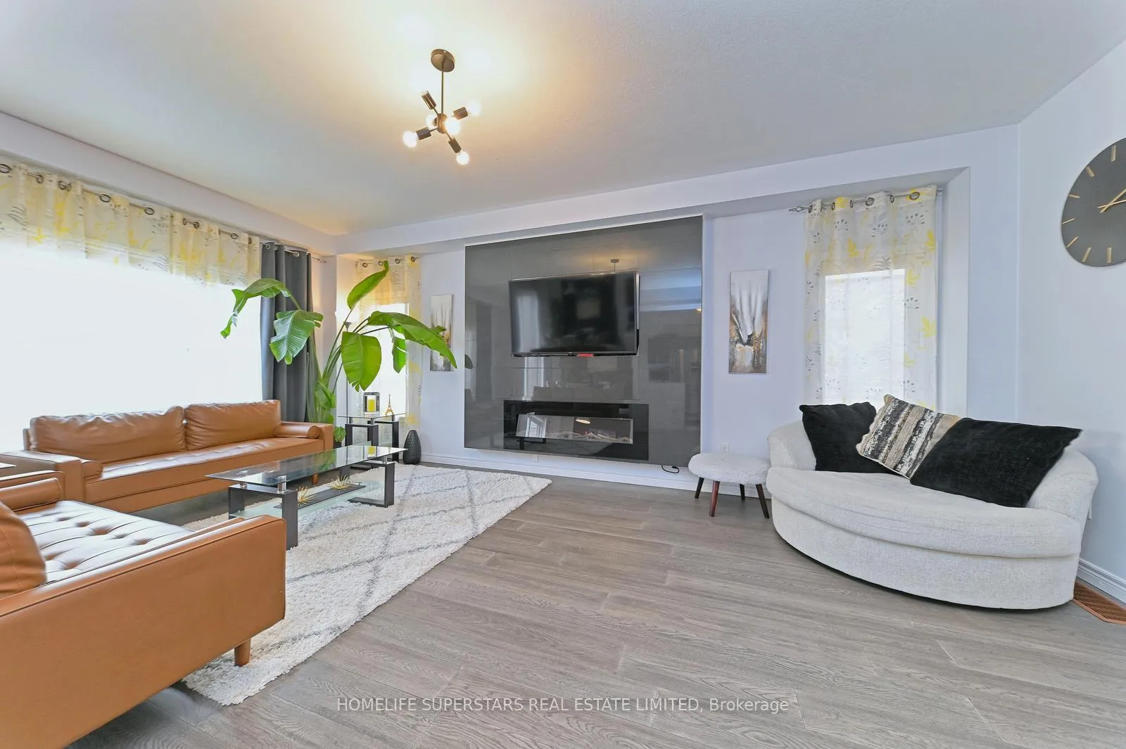 Photo 6 of 39 Knotty Pine Avenue, Cambridge, Preston Heights — HOMEH