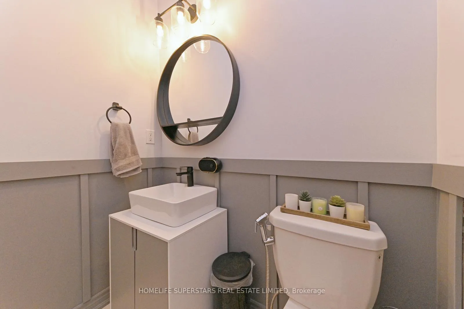 Photo 18 of 39 Knotty Pine Avenue, Cambridge, Preston Heights — HOMEH