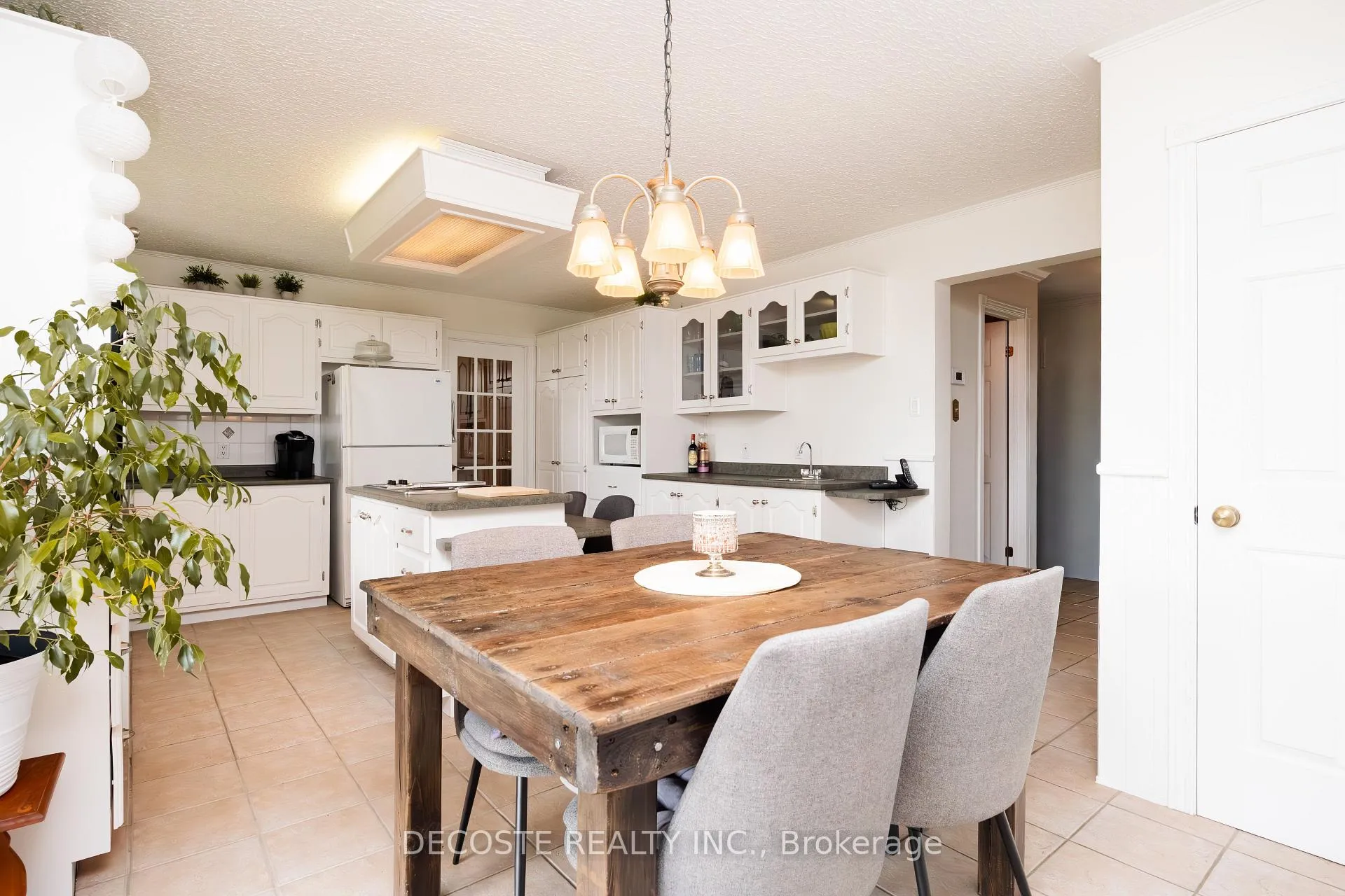 Photo 9 of 100 Macleod Crescent, North Glengarry, Alexandria — HOMEH
