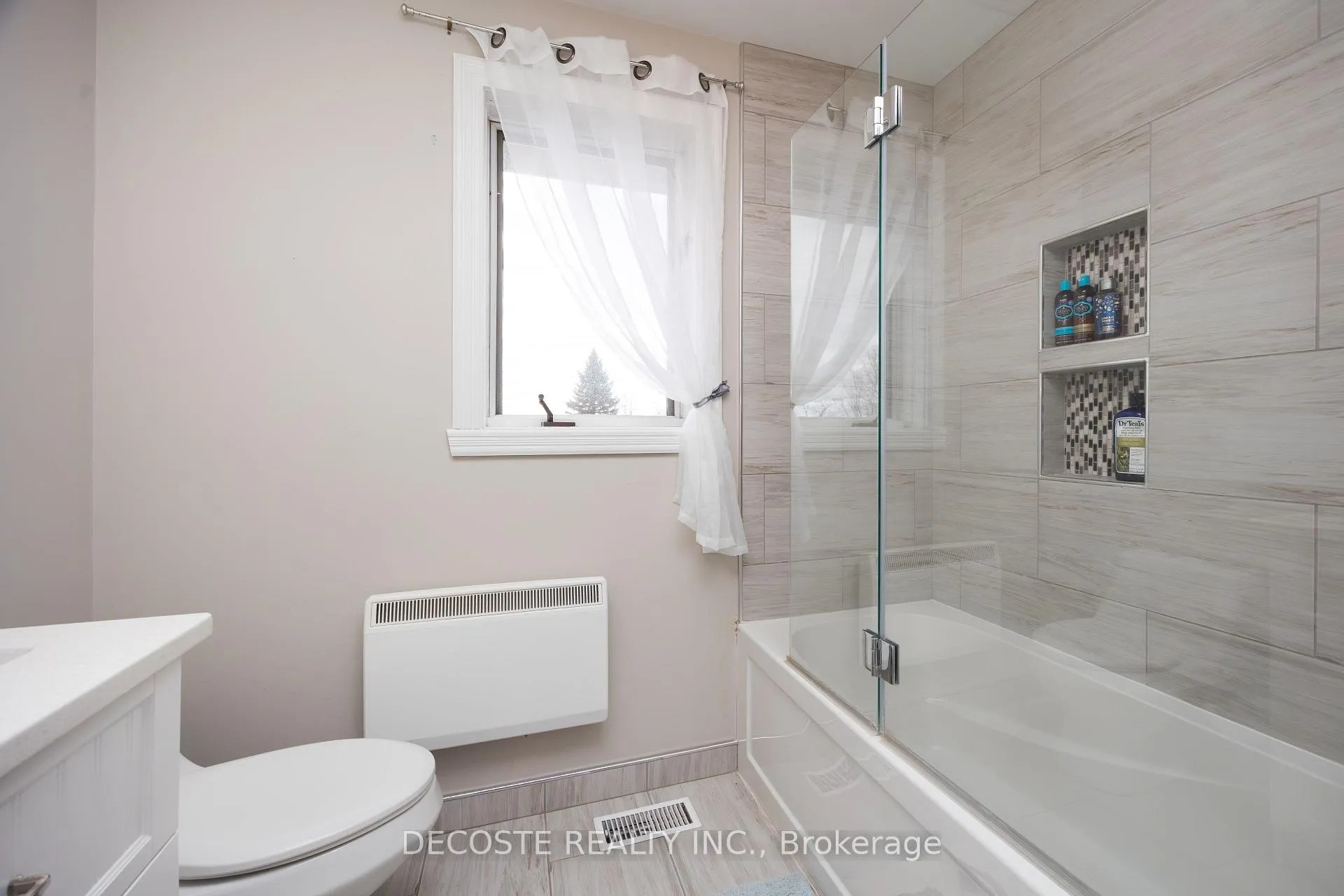 Photo 20 of 100 Macleod Crescent, North Glengarry, Alexandria — HOMEH