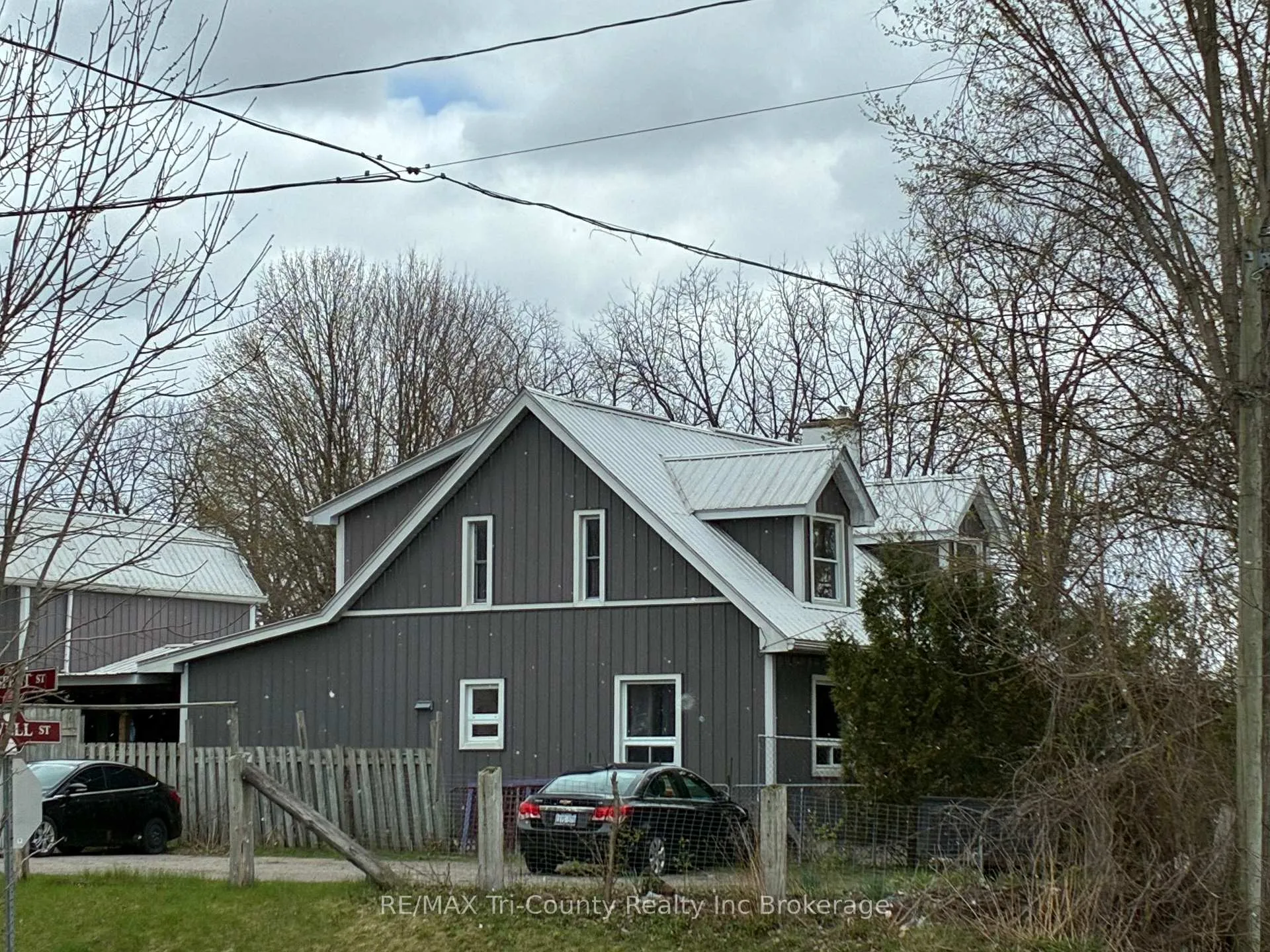 Front of 6 Bidwell Street