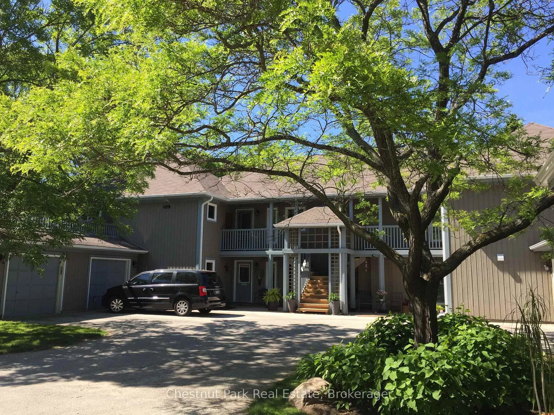 Photo 6 of 906 Cedar Pointe Court, Collingwood — HOMEH