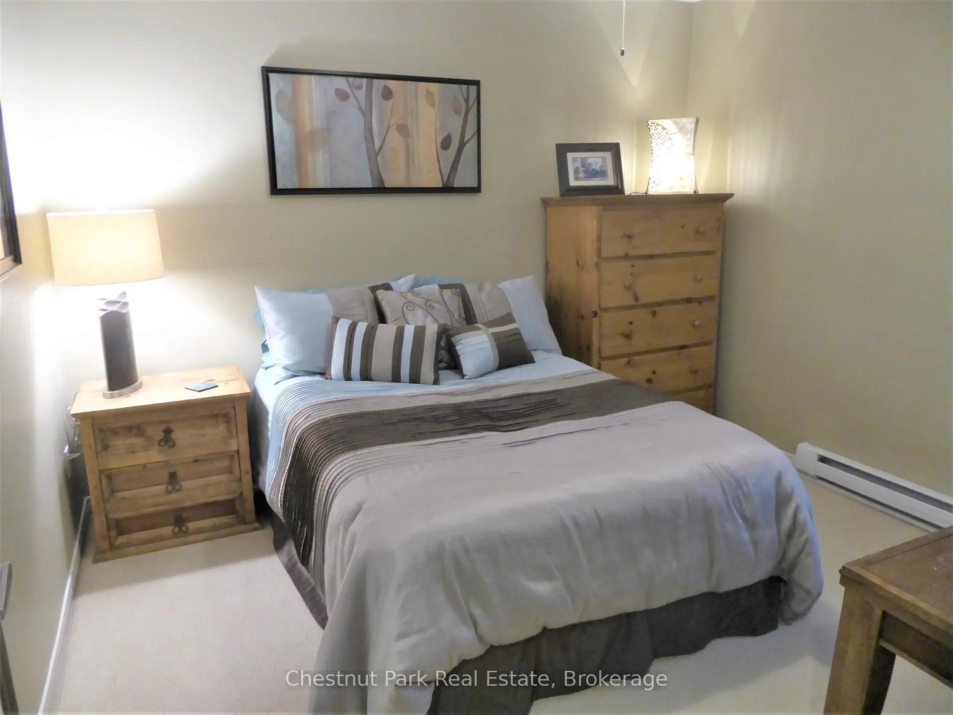 Photo 30 of 906 Cedar Pointe Court, Collingwood — HOMEH