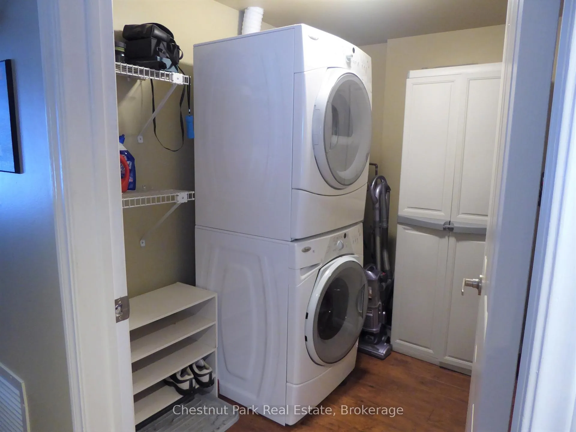 Photo 32 of 906 Cedar Pointe Court, Collingwood — HOMEH