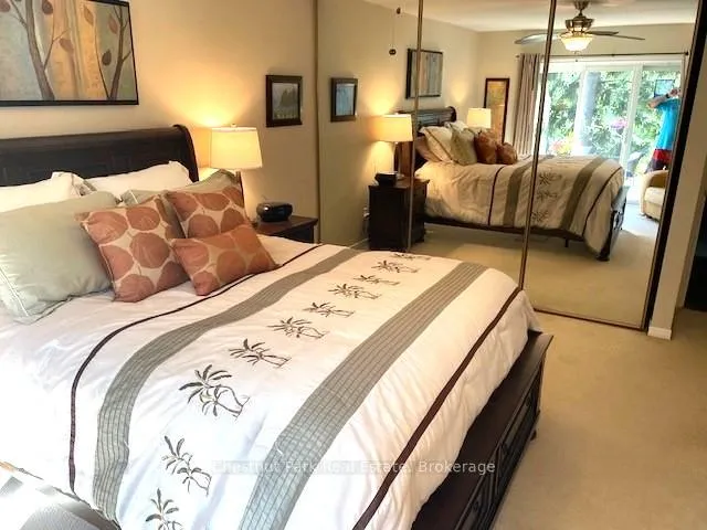 Photo 35 of 906 Cedar Pointe Court, Collingwood — HOMEH