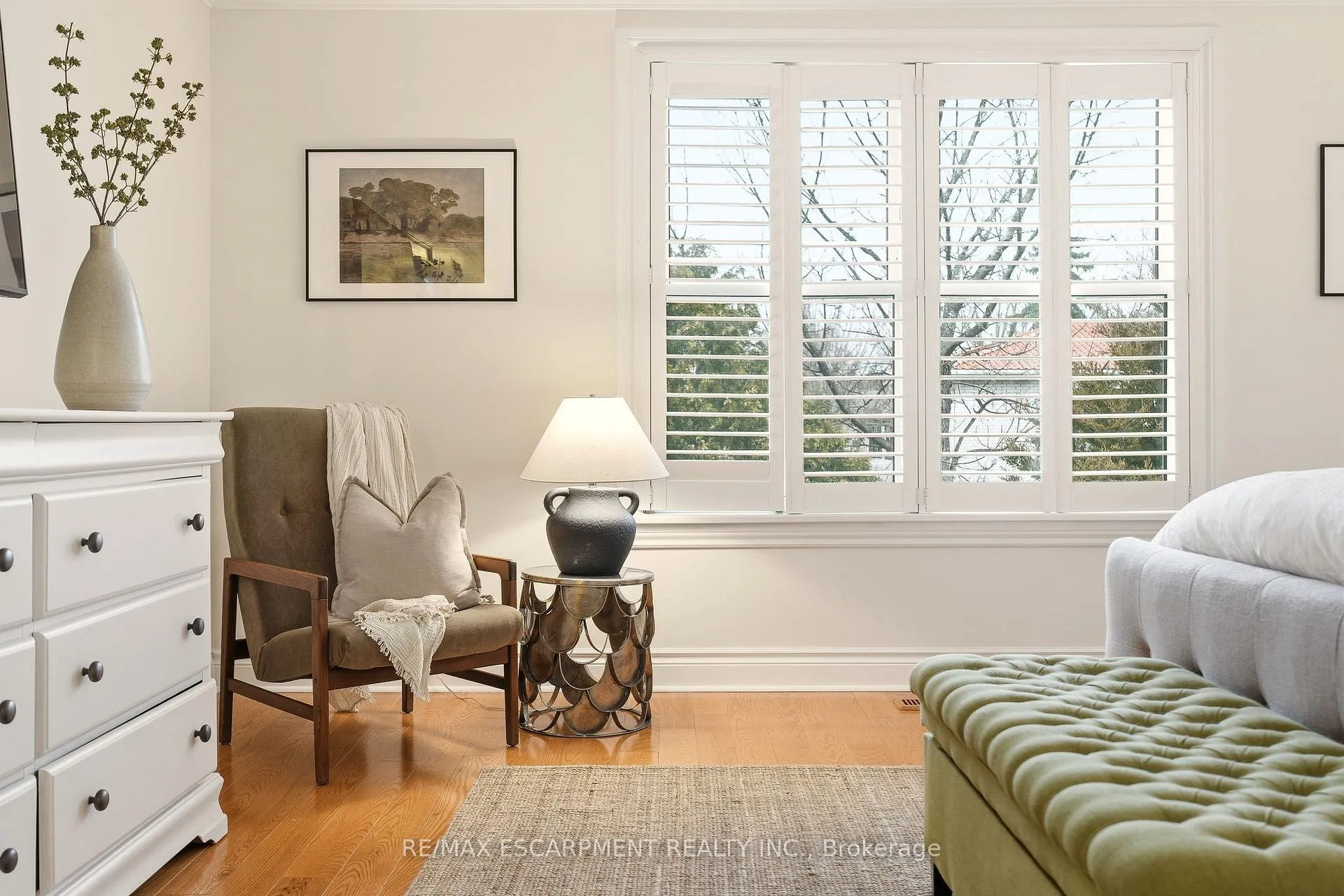 Photo 5 of 43 Maple Drive, Hamilton, Stoney Creek — HOMEH