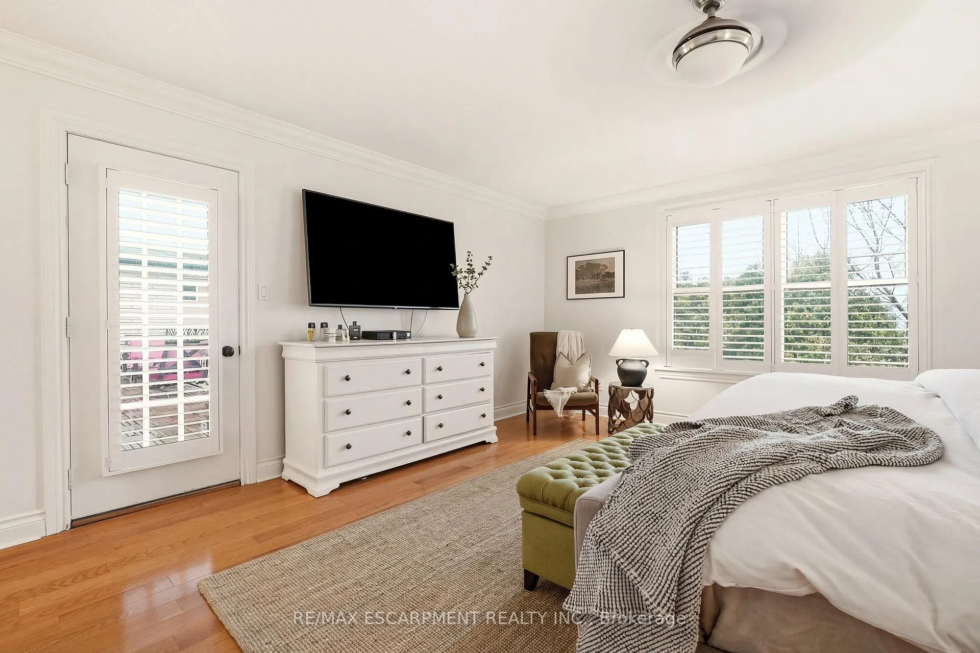 Photo 6 of 43 Maple Drive, Hamilton, Stoney Creek — HOMEH