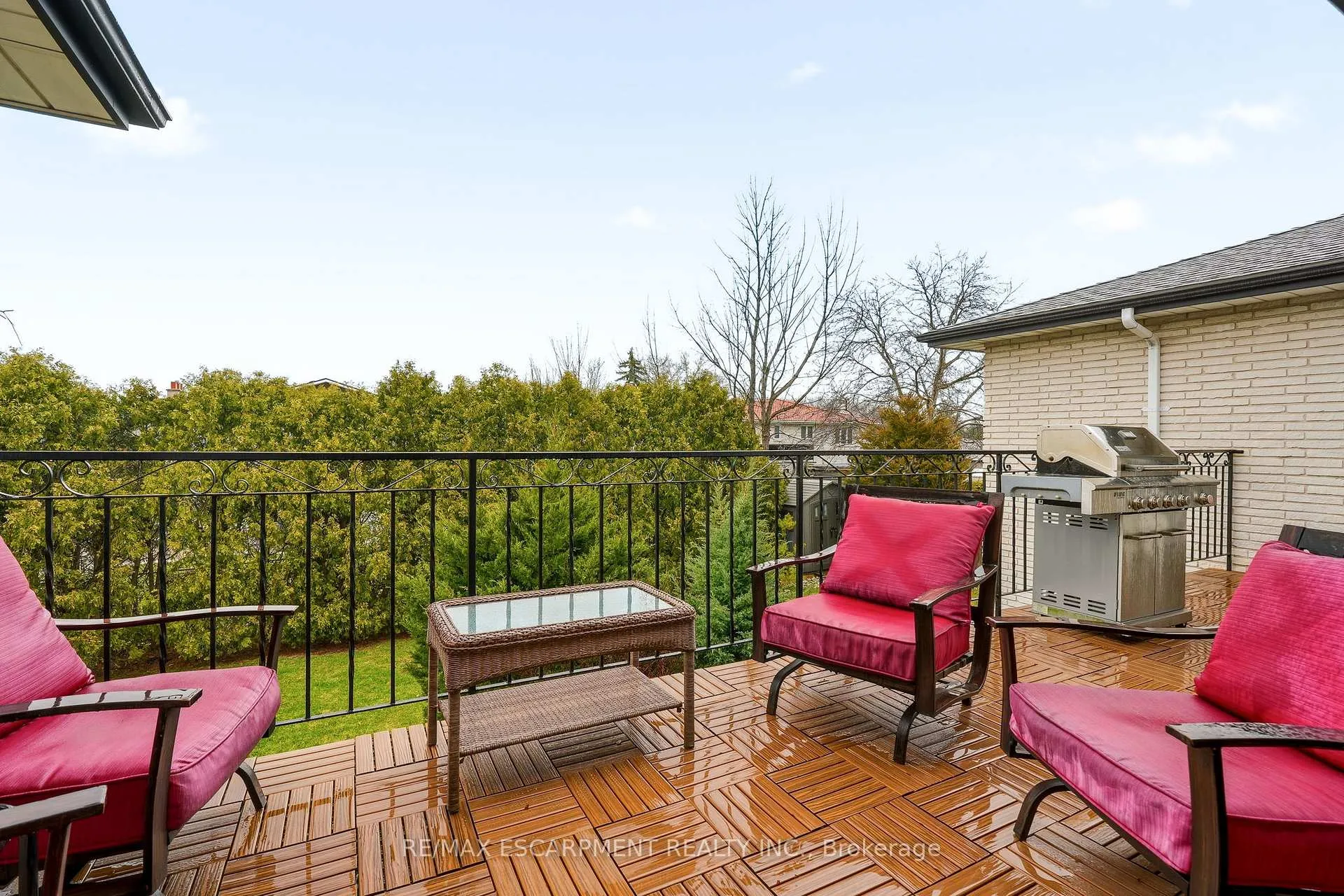 Photo 23 of 43 Maple Drive, Hamilton, Stoney Creek — HOMEH