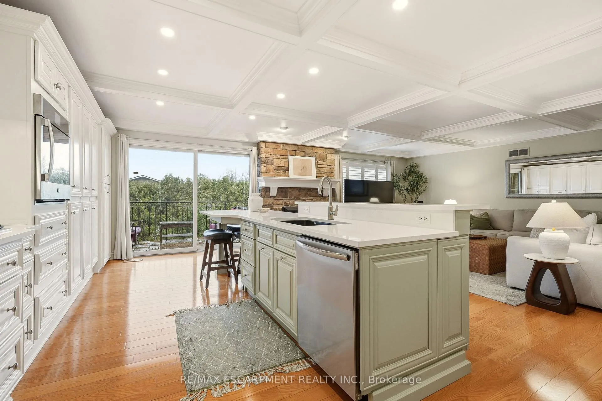 Photo 24 of 43 Maple Drive, Hamilton, Stoney Creek — HOMEH
